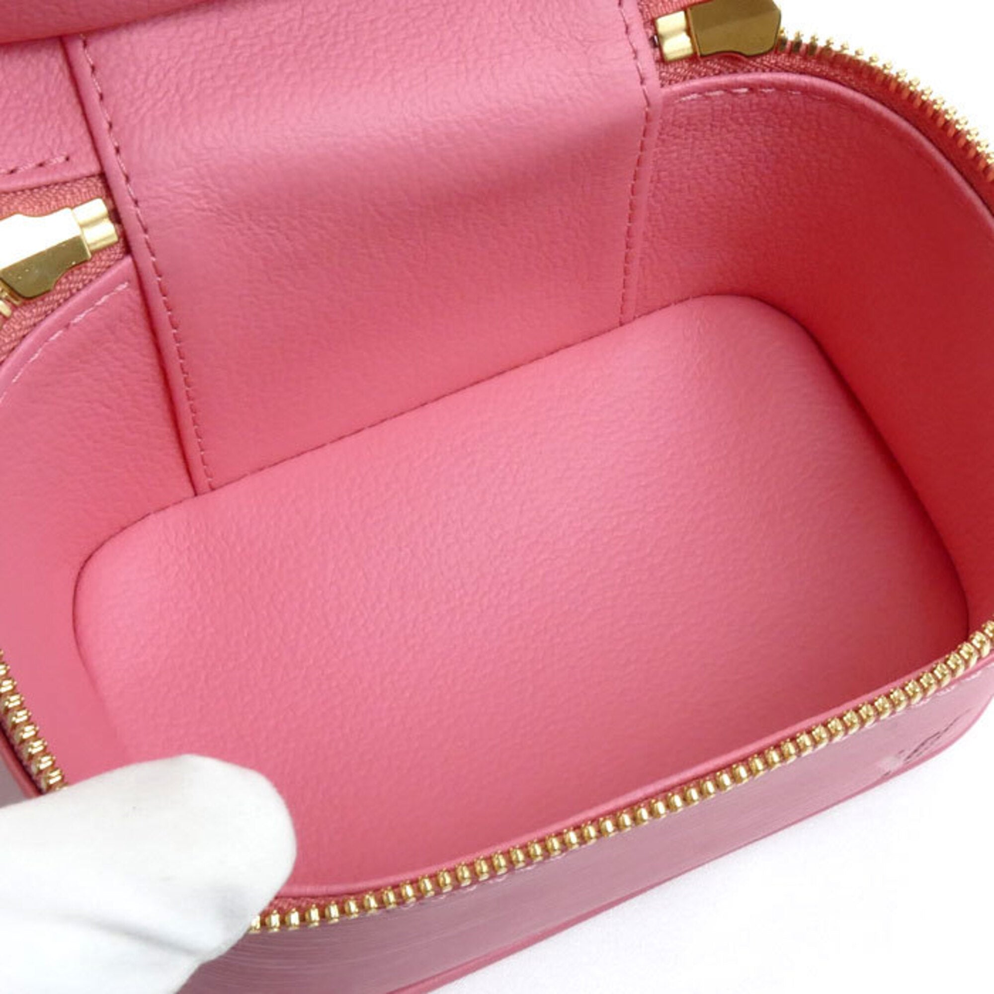 Louis Vuitton Pink Epi Leather Pouch (Pre-Owned)