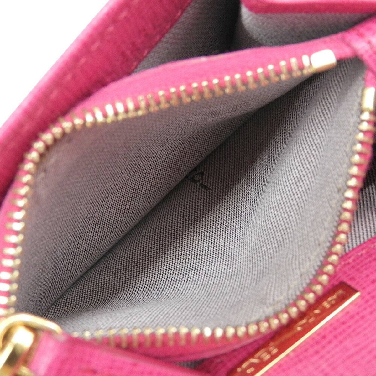 Fendi Pink Leather Wallet (Bi-Fold) (Pre-Owned)