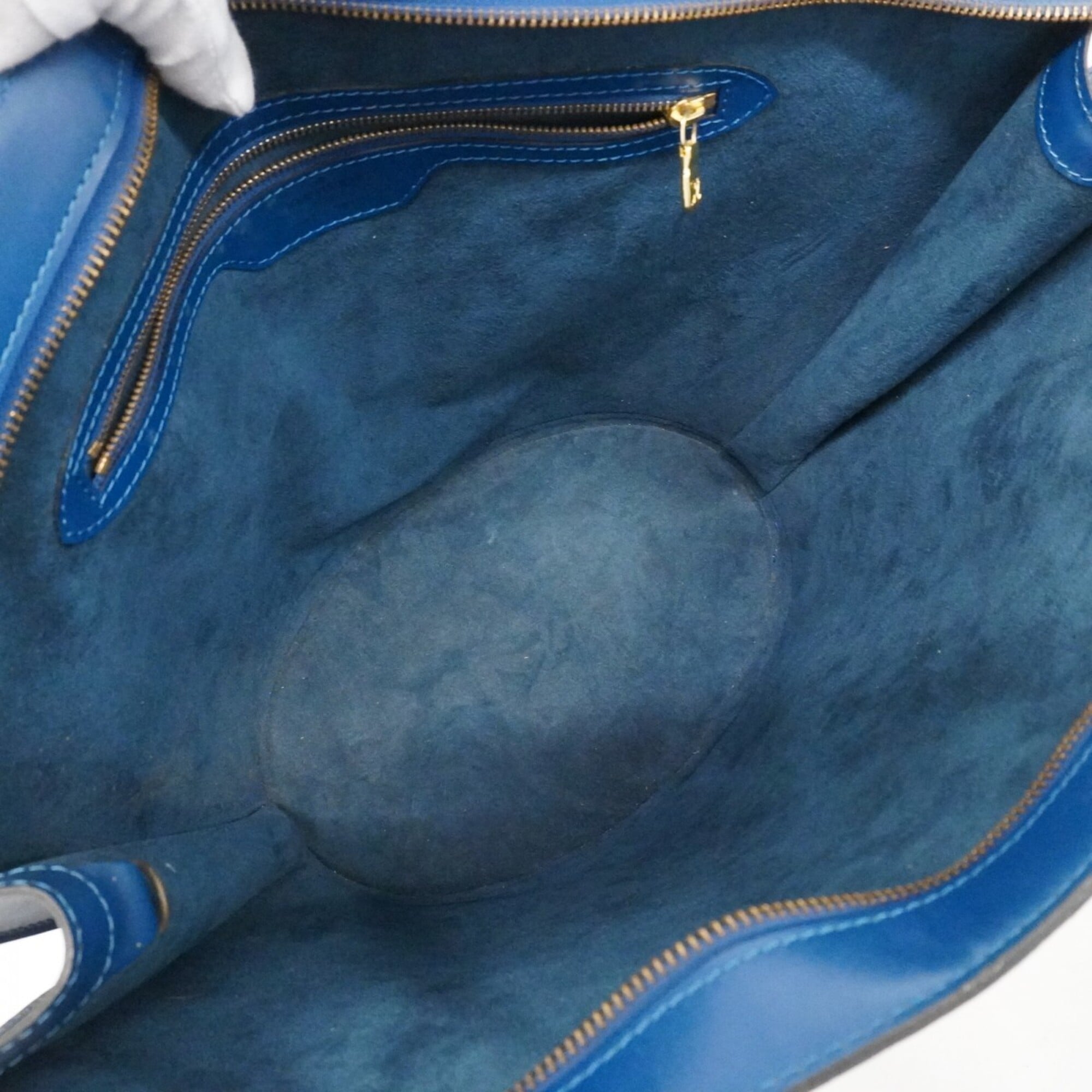 Louis Vuitton Toledo Blue Shoulder Bag (Pre-Owned)
