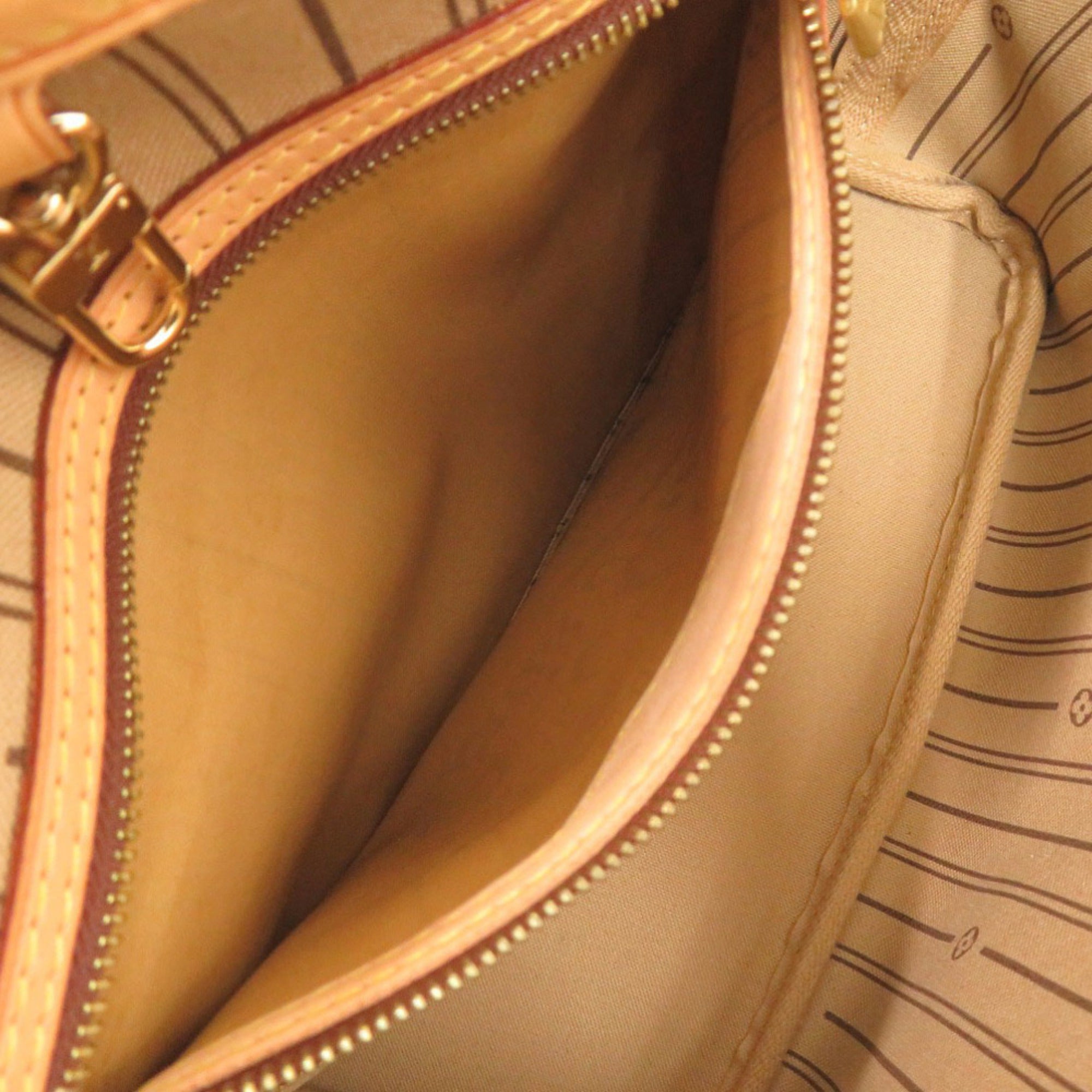 Louis Vuitton Beige Monogram Monogram Tote Bag (Pre-Owned)