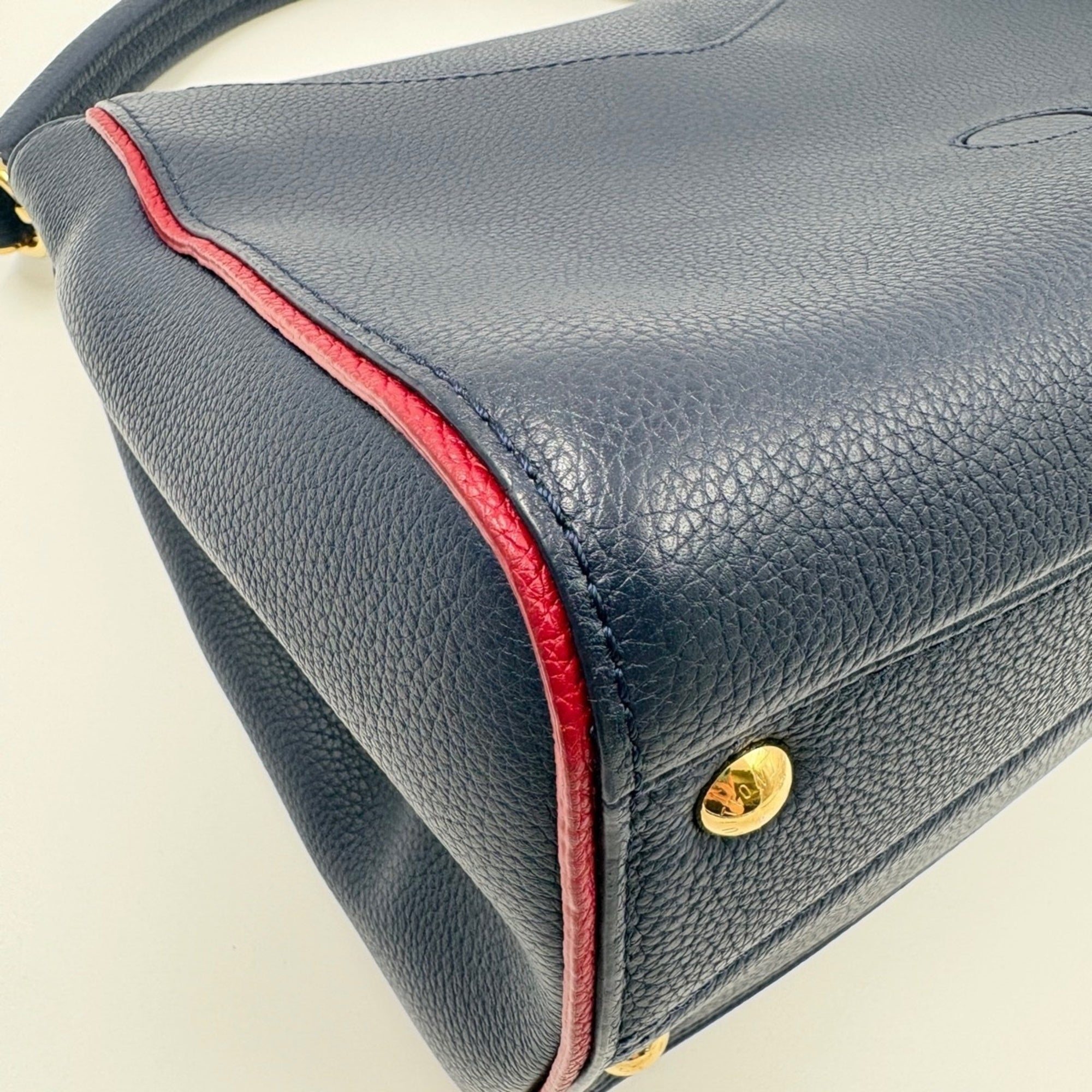 Louis Vuitton Blue Handbag (Pre-Owned)
