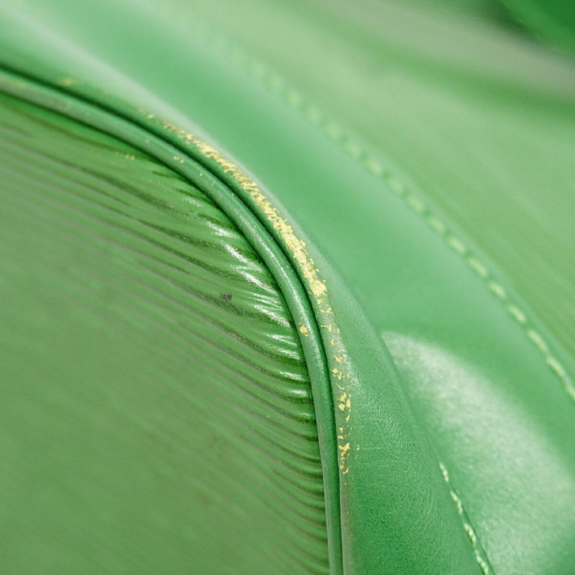 Louis Vuitton Borneo Green Shoulder Bag (Pre-Owned)