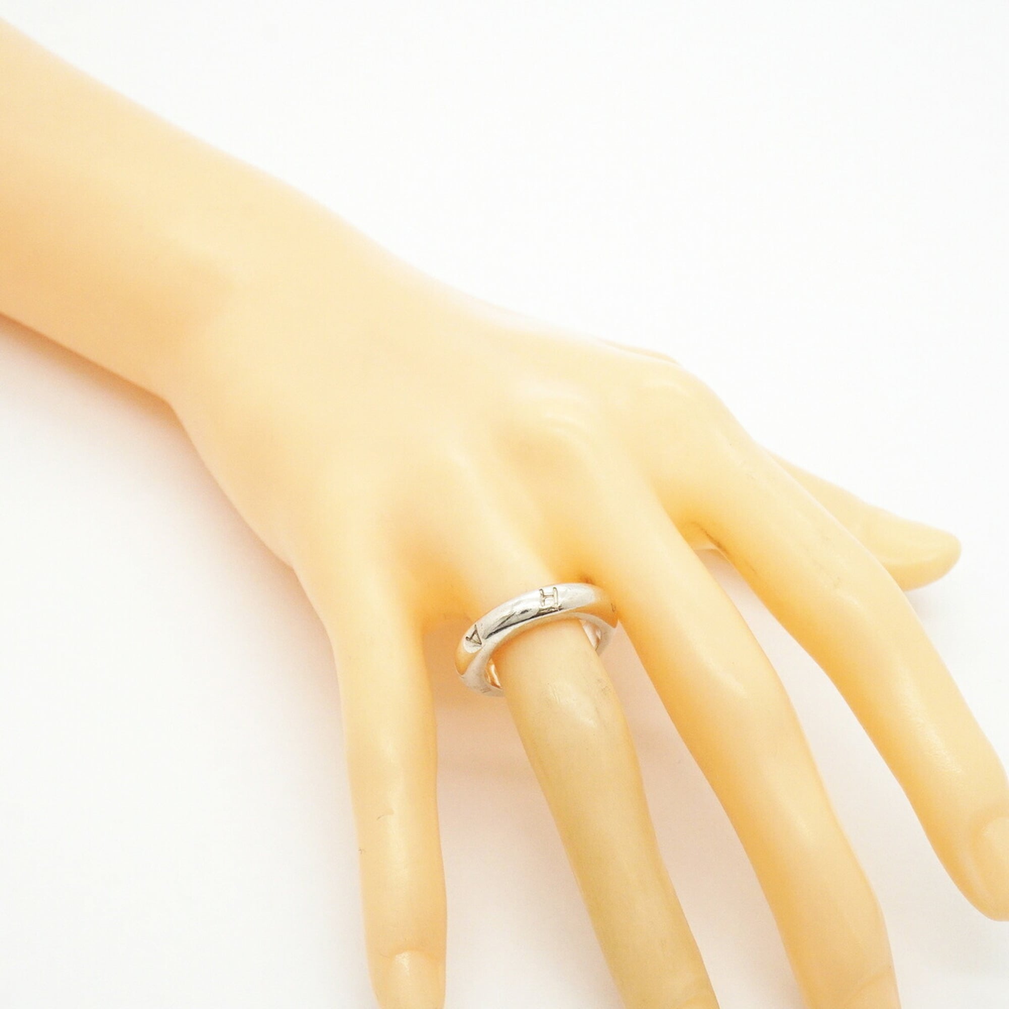 Chanel Silver 925 Band Ring (Pre-Owned)