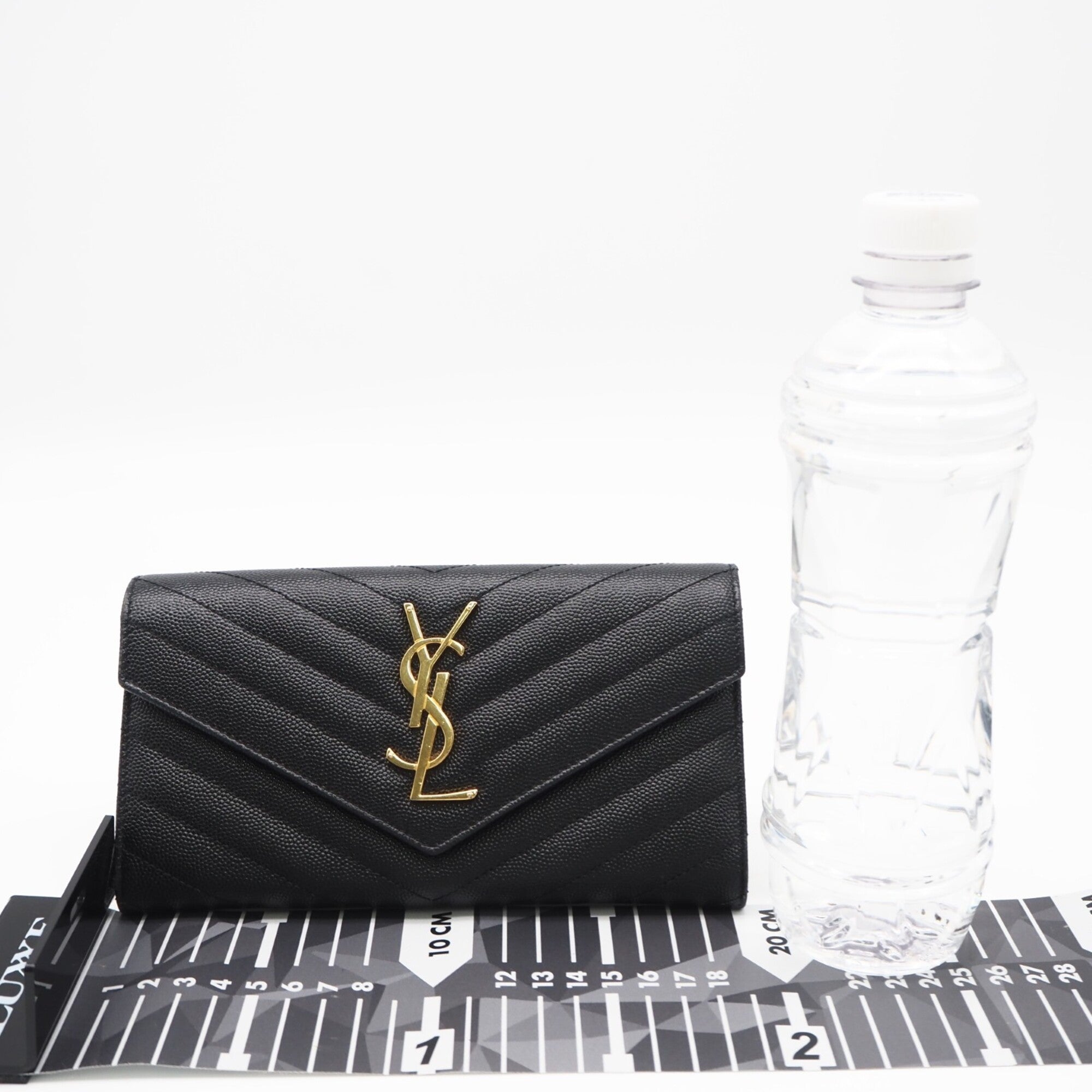 Saint Laurent Black Leather Long Wallet (Bi-Fold) (Pre-Owned)