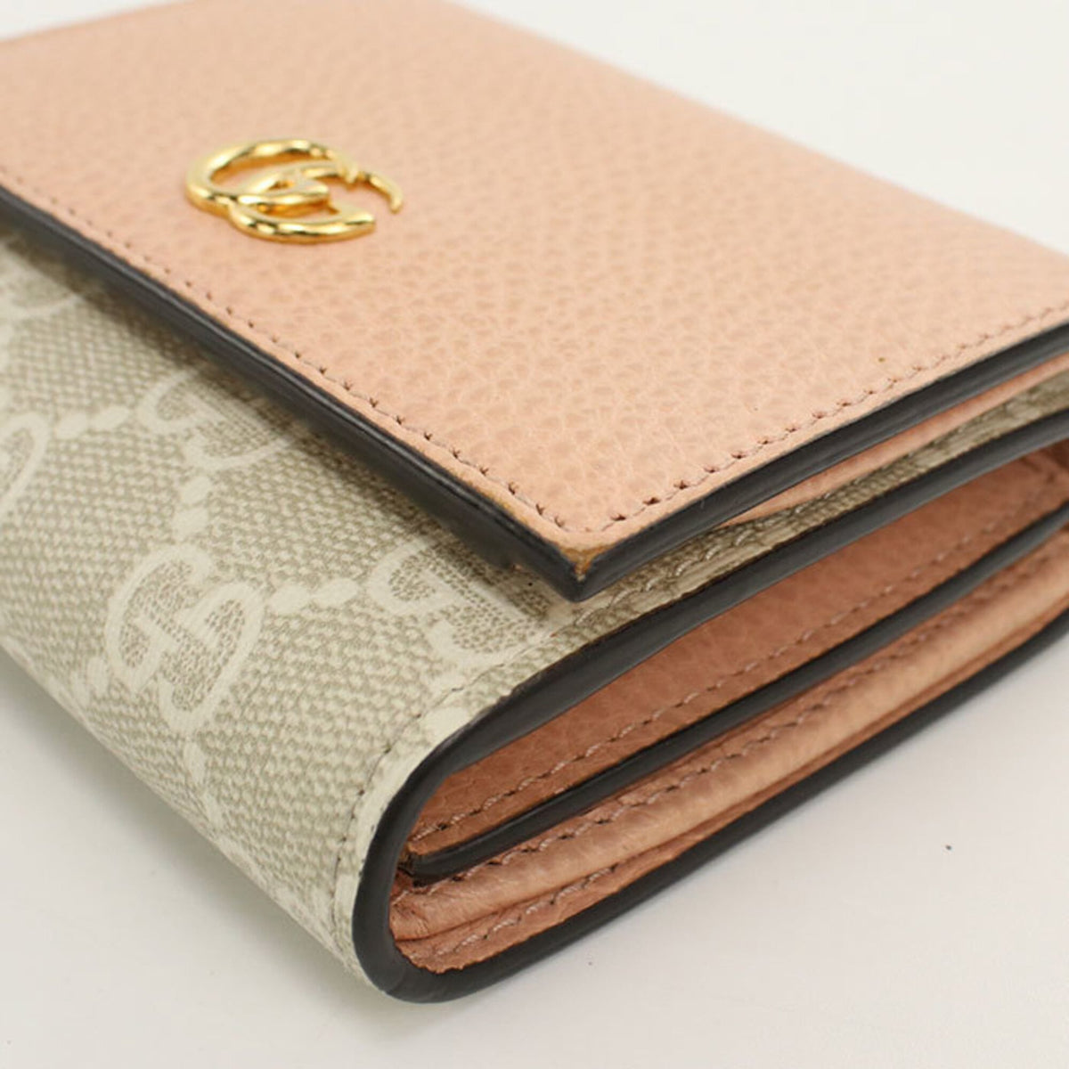 Gucci Pink Leather Wallet (Bi-Fold) (Pre-Owned)