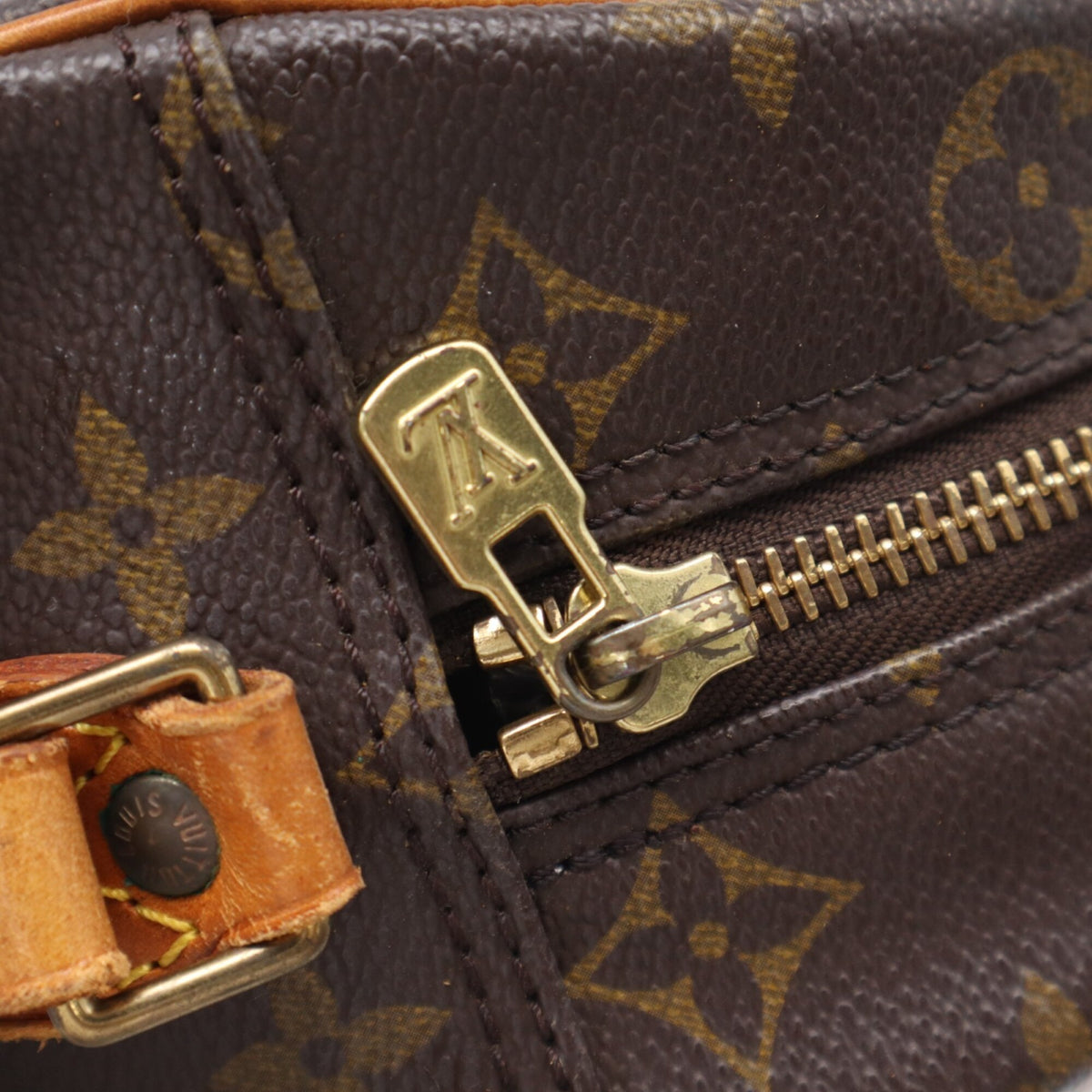Louis Vuitton Beige Brown Monogram Coated Canvas Leather Shoulder Bag (Pre-Owned)