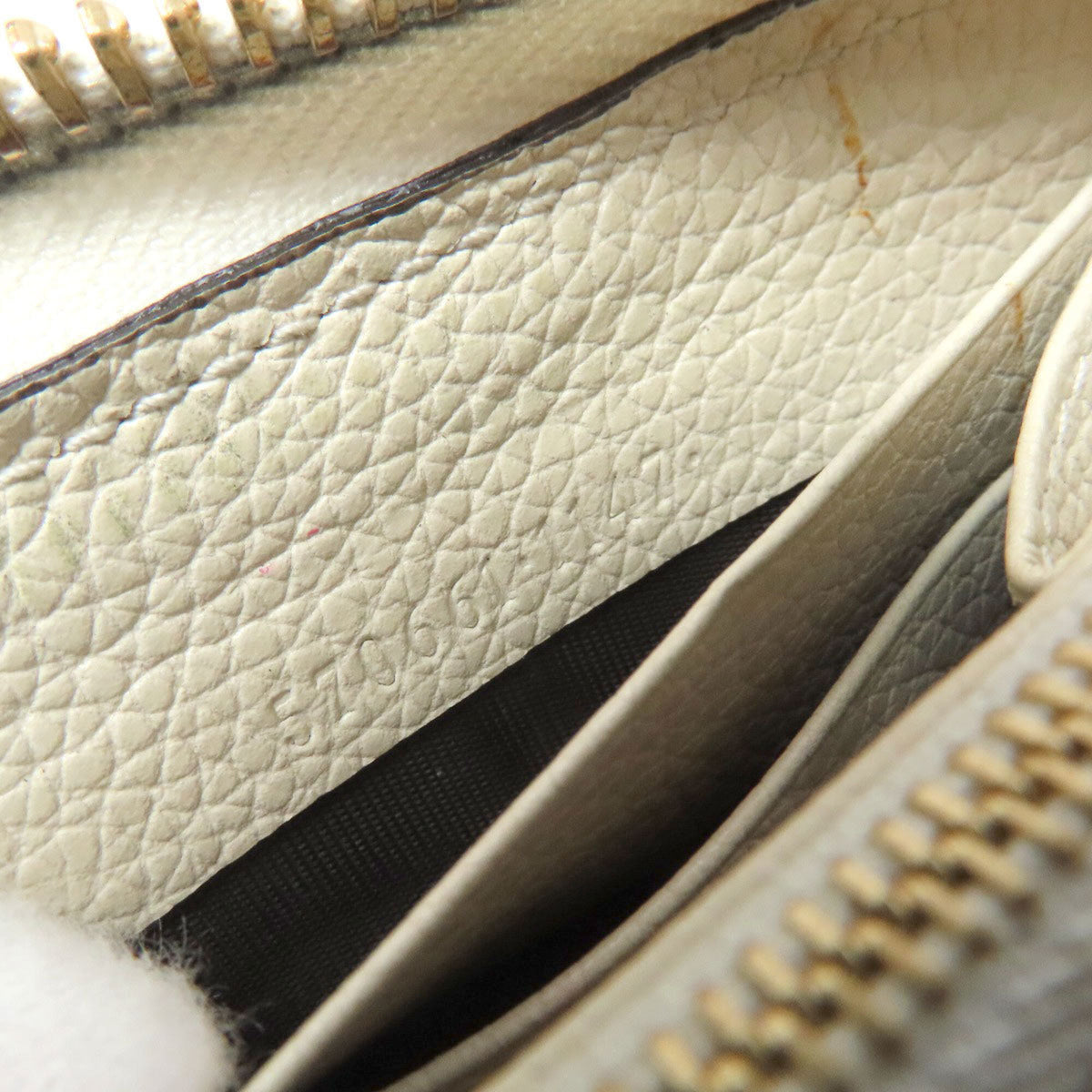 Gucci Ivory Leather Long Wallet (Bi-Fold) (Pre-Owned)
