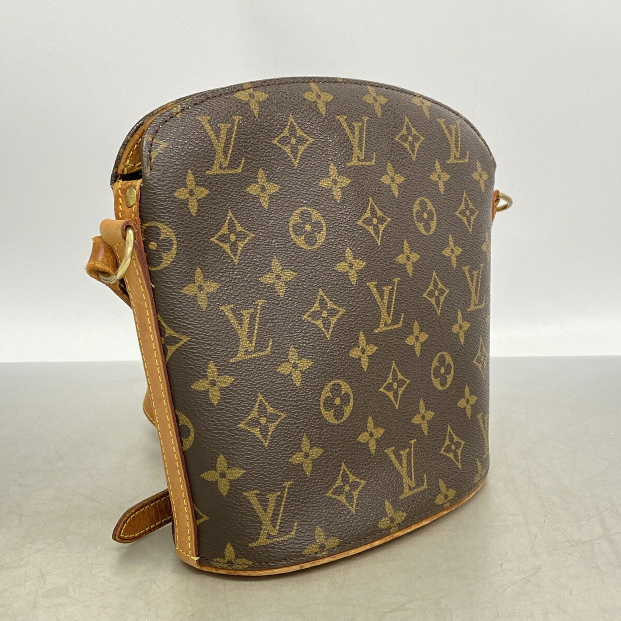 Louis Vuitton Brown Shoulder Bag (Pre-Owned)