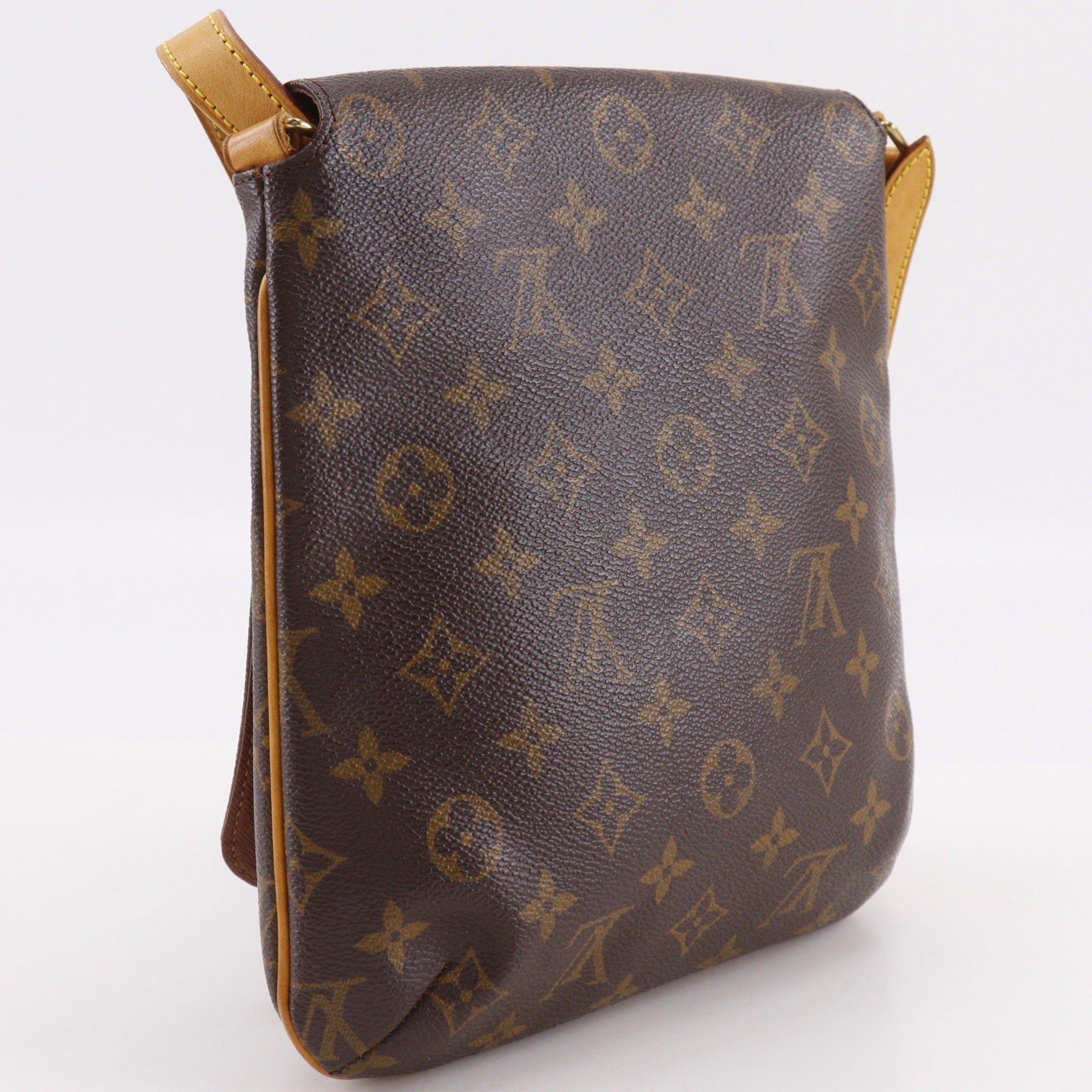 Louis Vuitton Brown Monogram Shoulder Bag (Pre-Owned)