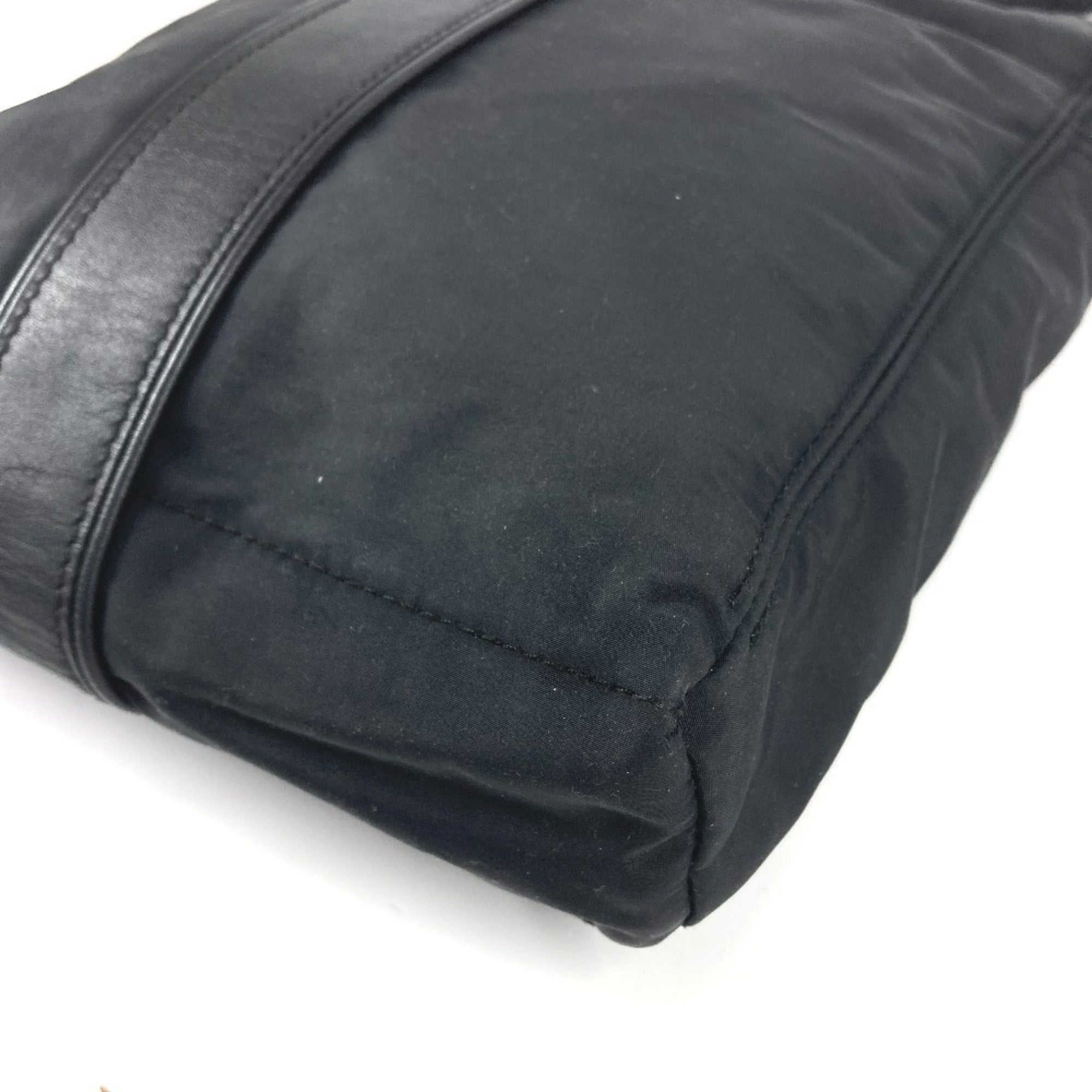 Hermes Black Nylon Pochette Shoulder Bag (Pre-Owned)