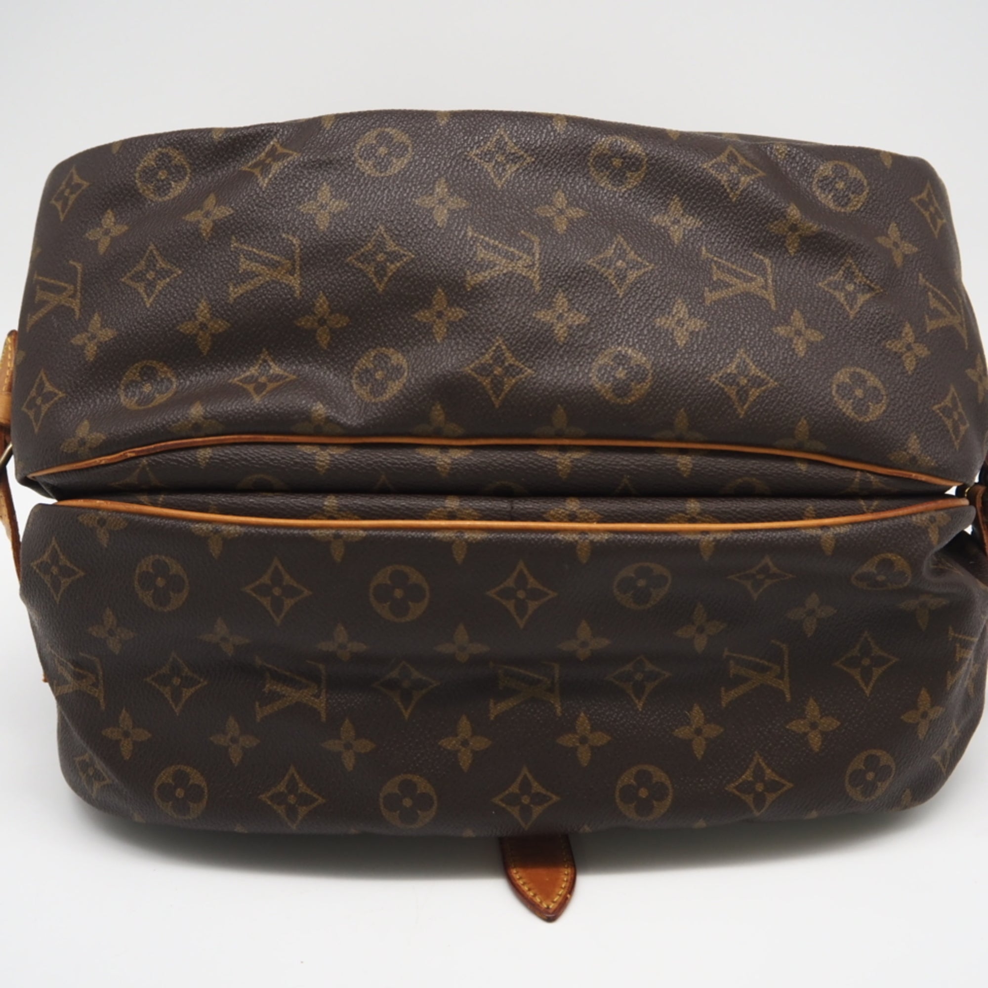 Louis Vuitton Brown Monogram Monogram Shoulder Bag (Pre-Owned)