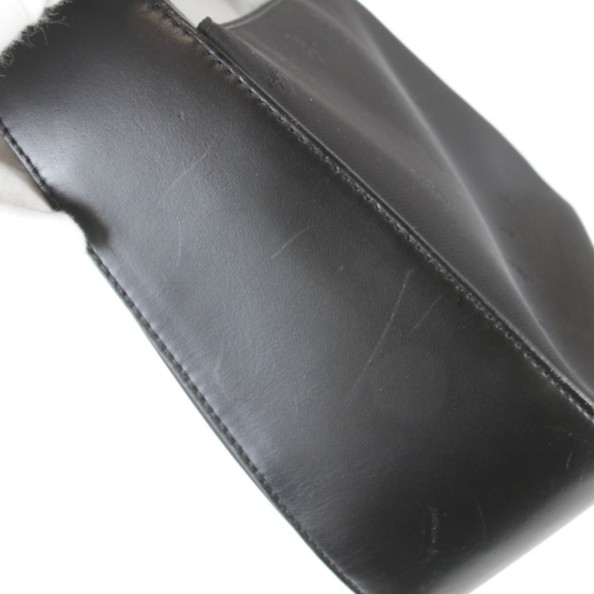 Burberry Black Nylon Leather Shoulder Bag (Pre-Owned)