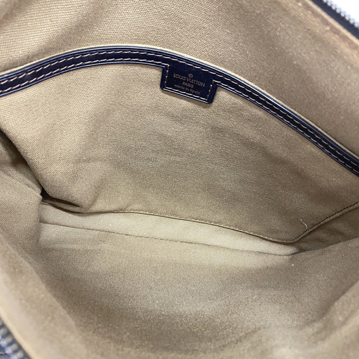 Louis Vuitton Coffee Shoulder Bag (Pre-Owned)