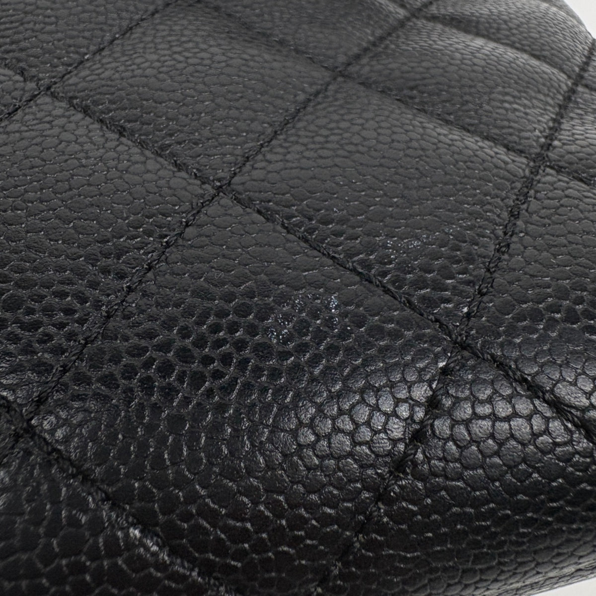 Chanel Matelasse Black Grained Calfskin Handbag (Pre-Owned)