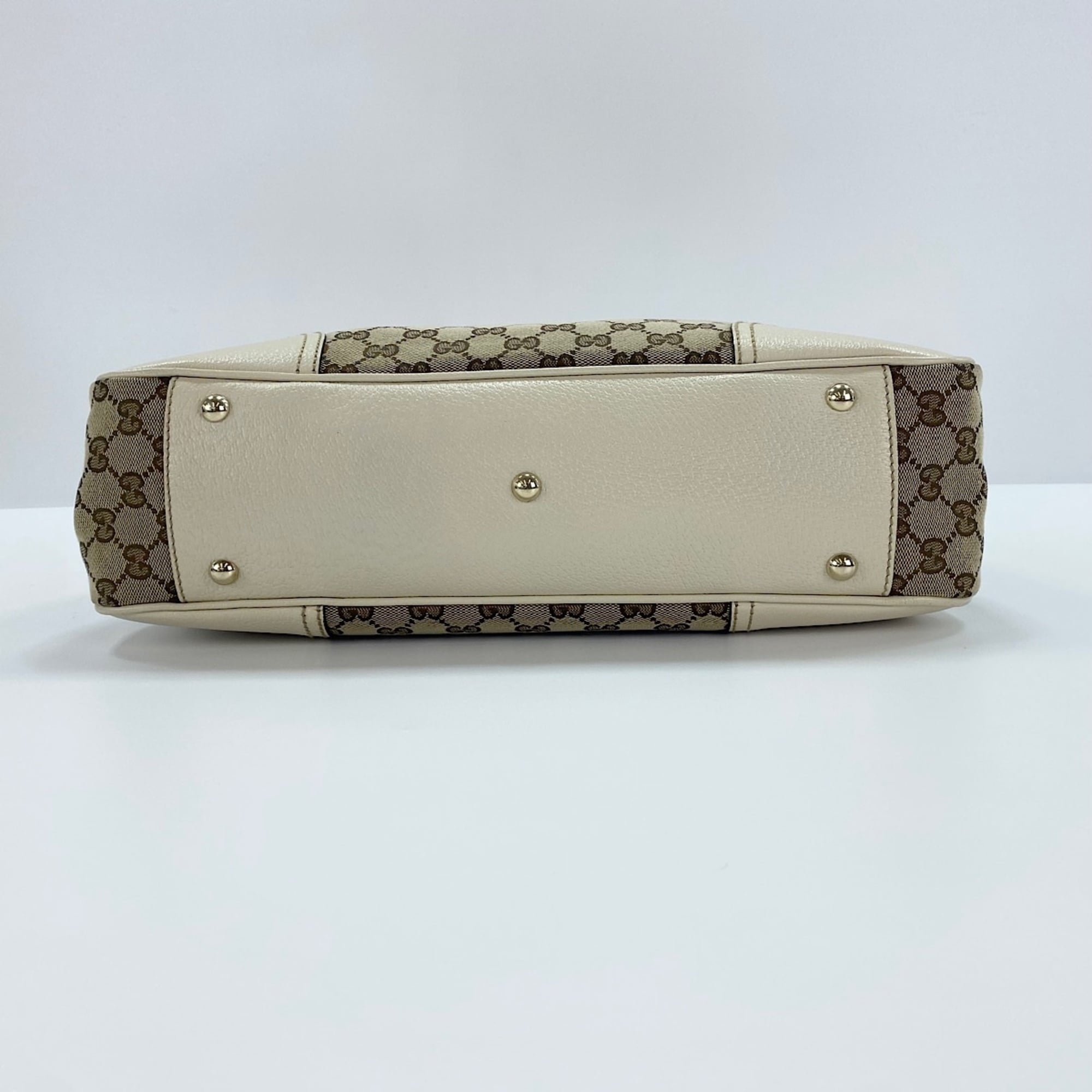 Gucci Beige Shoulder Bag (Pre-Owned)