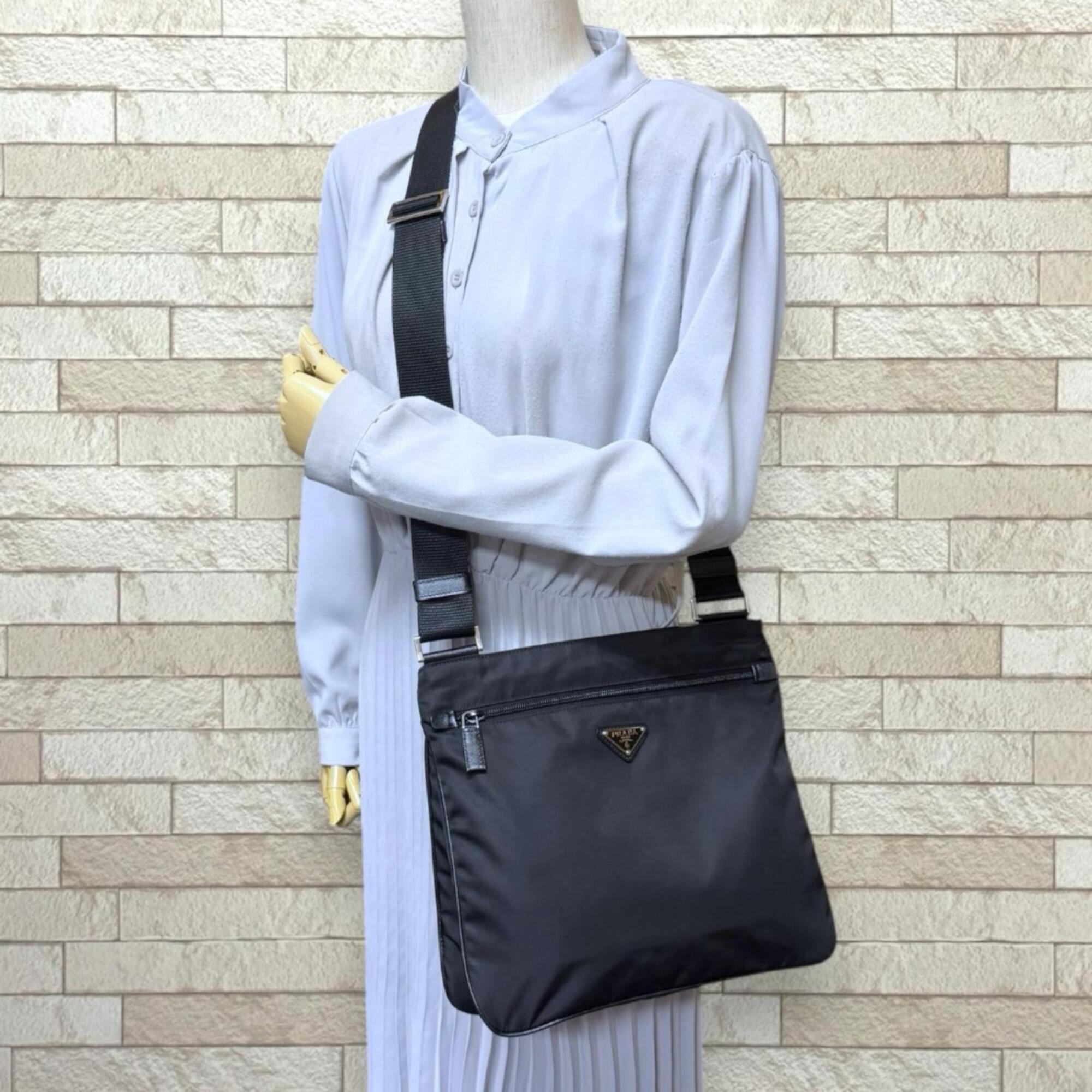 Prada Black Nero Nylon Shoulder Bag (Pre-Owned)