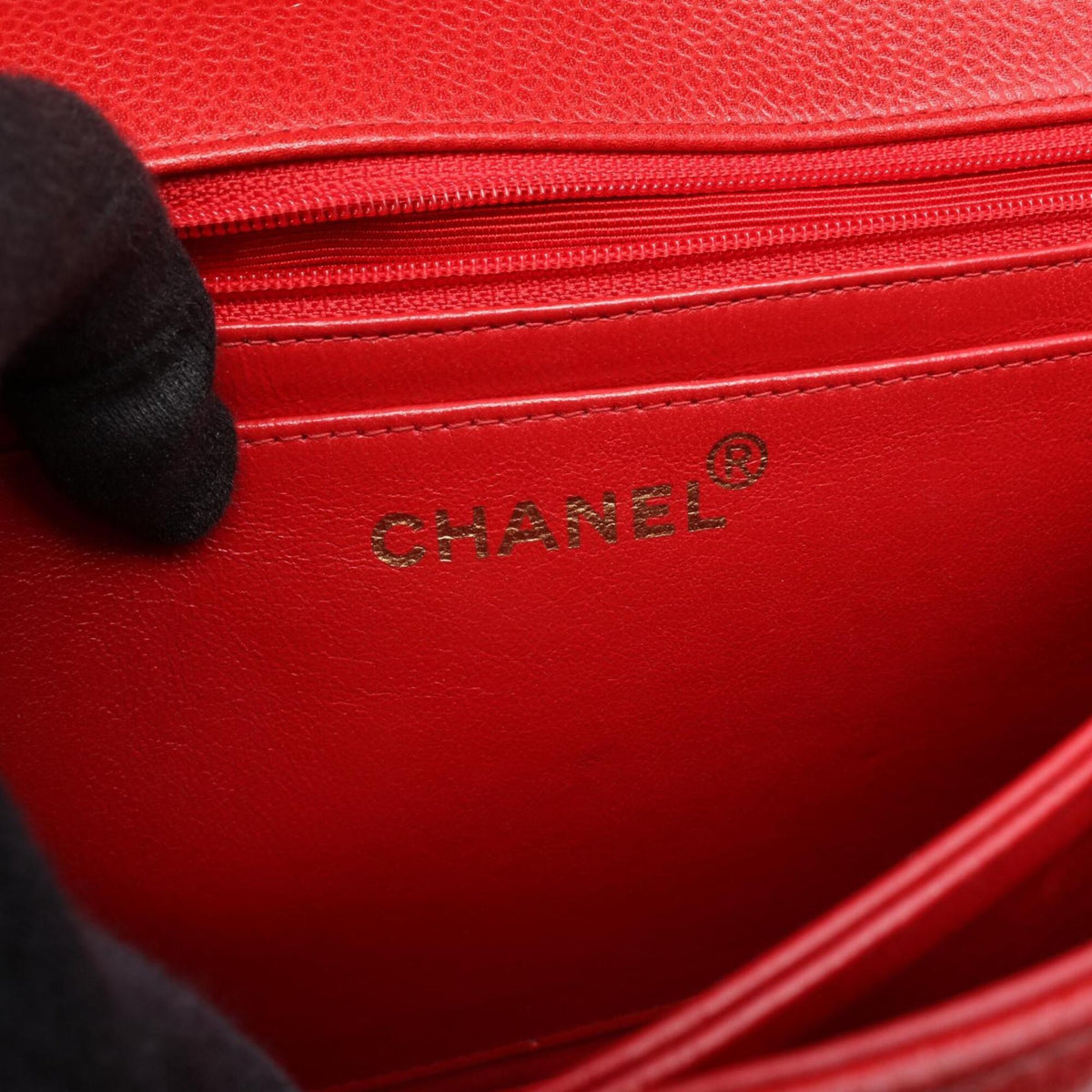 Chanel Red Color Grained Calfskin Handbag (Pre-Owned)