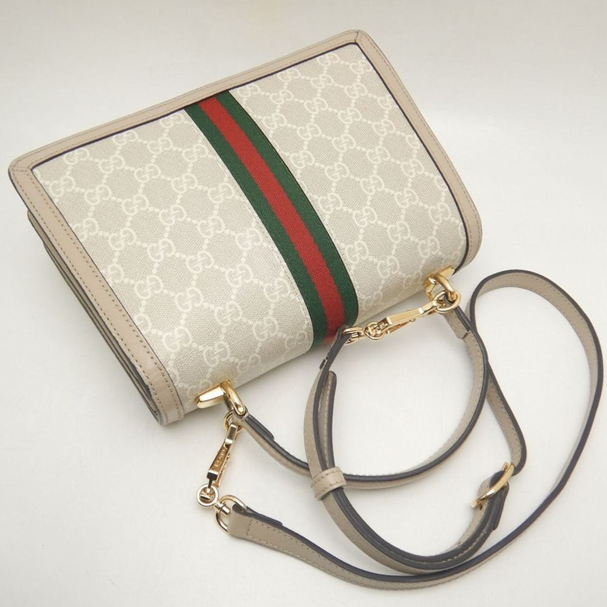 Gucci Beige Gg Supreme Handbag (Pre-Owned)