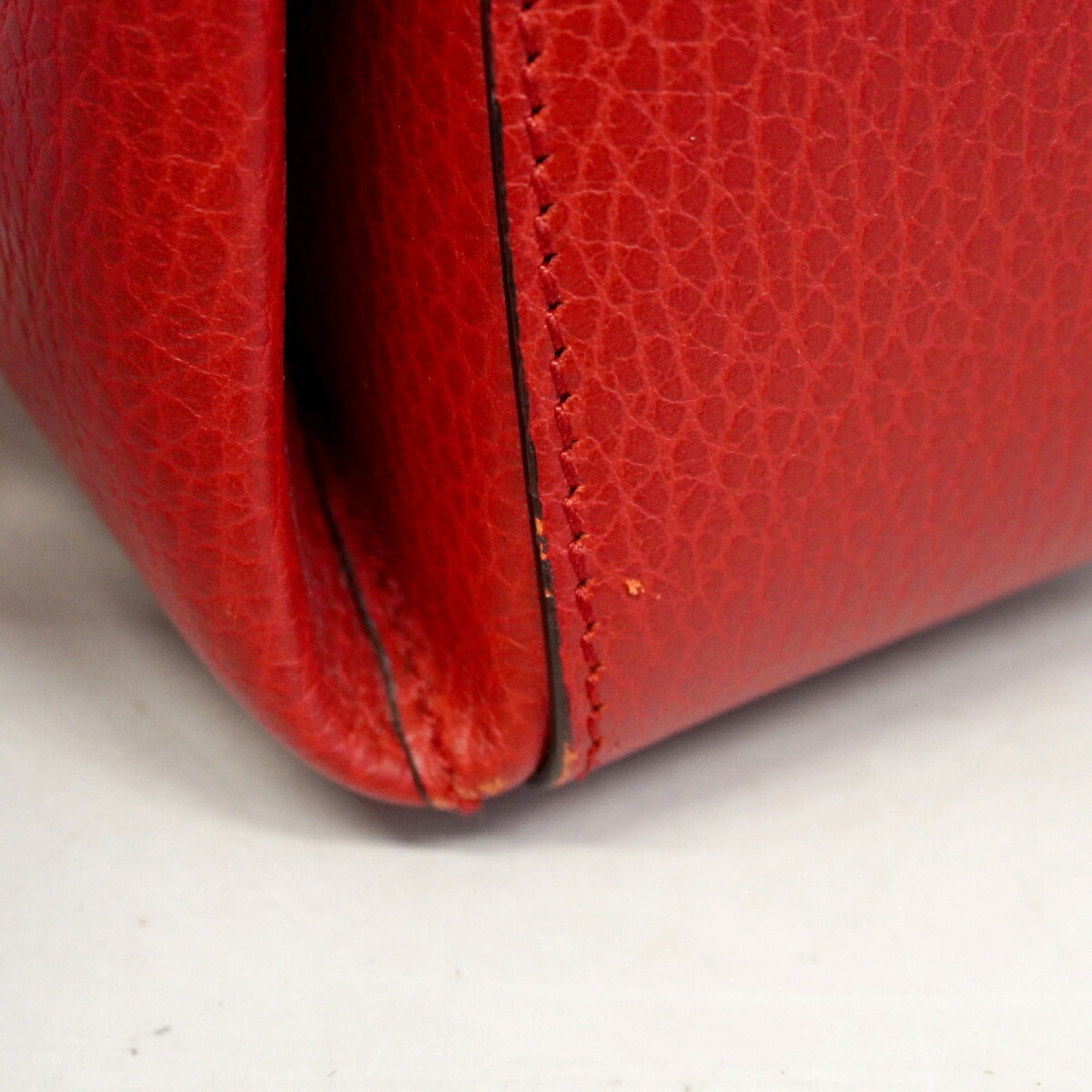 Gucci Red Color Leather Handbag (Pre-Owned)