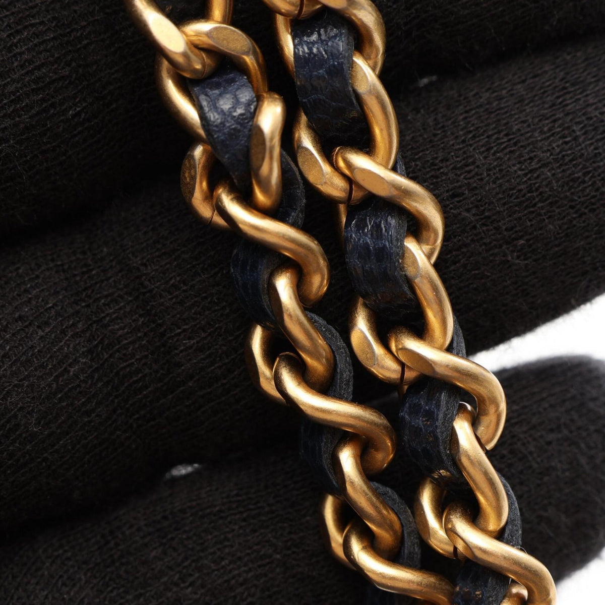 Chanel Navy Grained Calfskin Handbag Shoulder Bag (Pre-Owned)