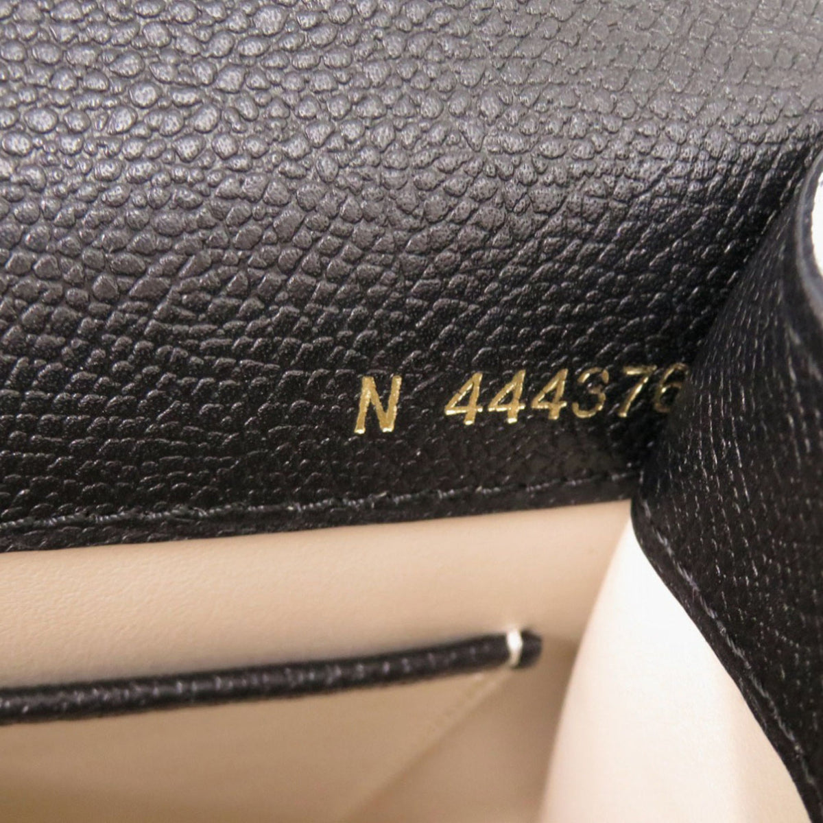 Valextra Black Leather Handbag (Pre-Owned)