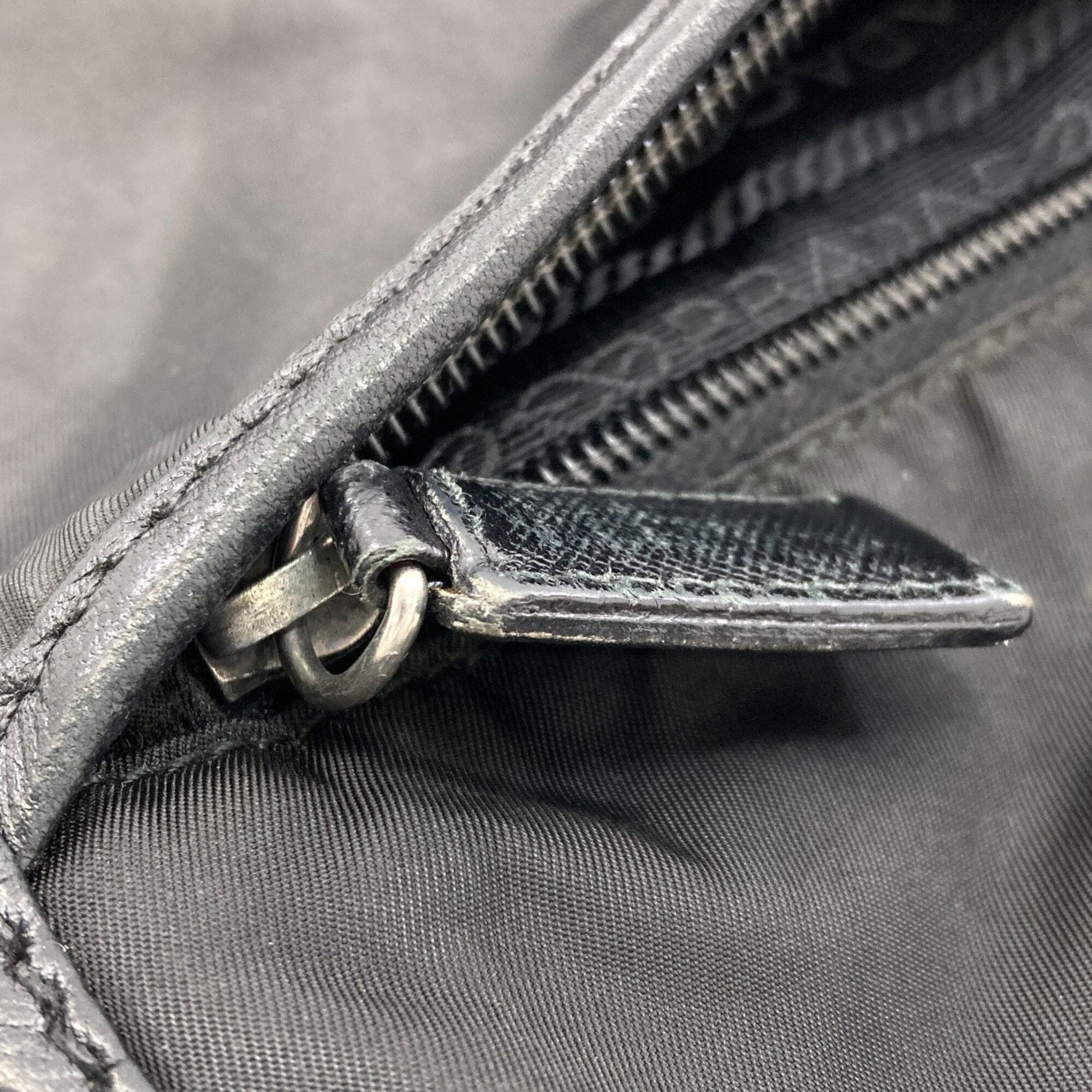 Prada Black Nylon Shoulder Bag (Pre-Owned)