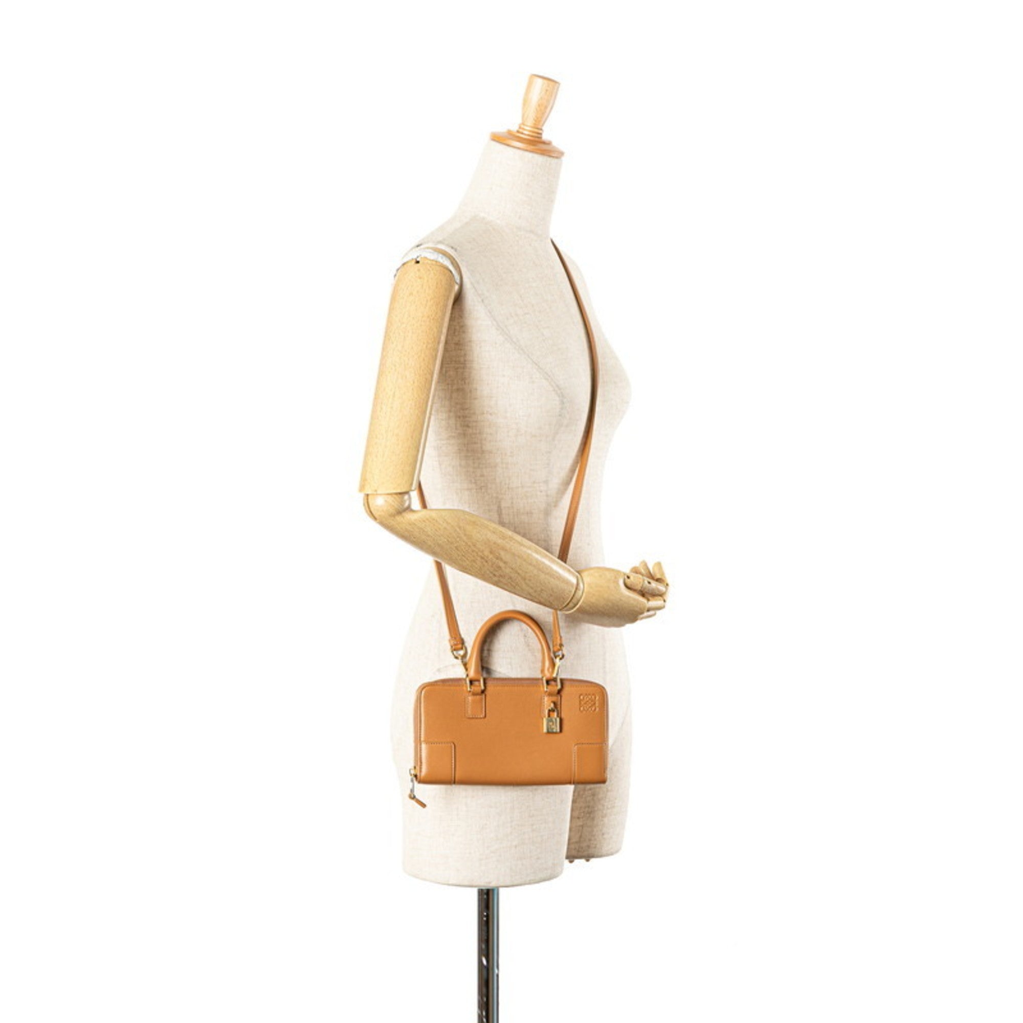 Loewe Brown Leather Handbag Shoulder Bag (Pre-Owned)