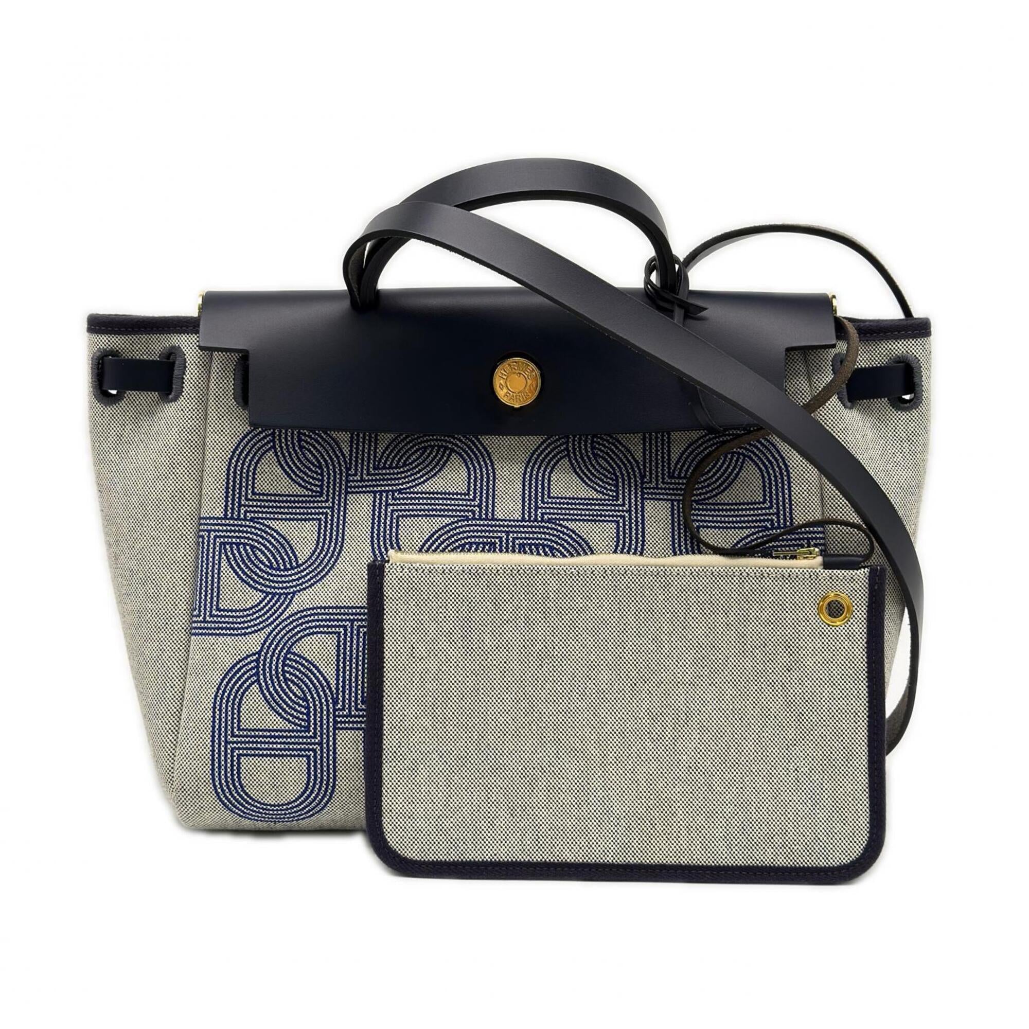 Hermes Ivory Navy Vache Leather Leather Handbag (Pre-Owned)