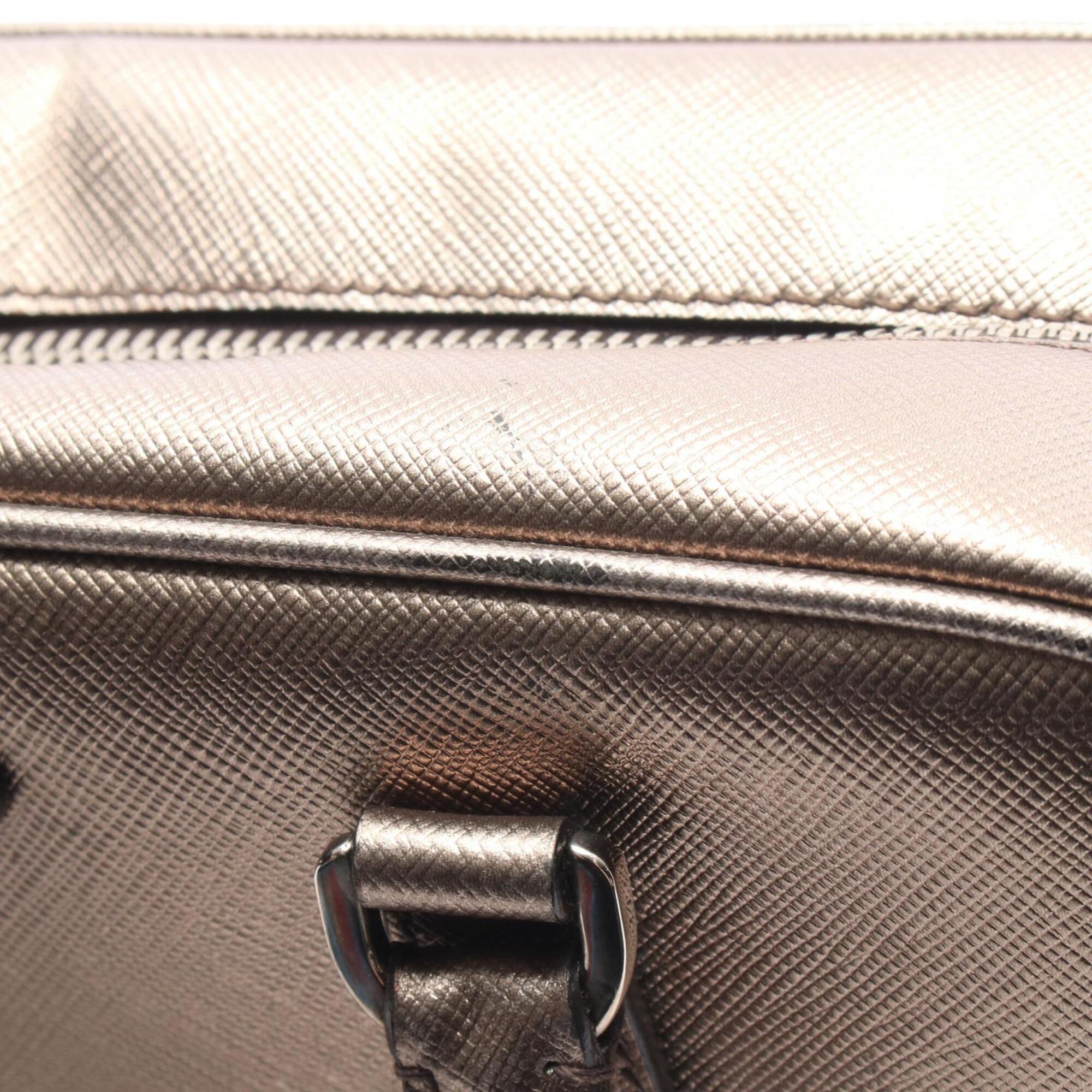 Prada Beige Gold Leather Handbag (Pre-Owned)