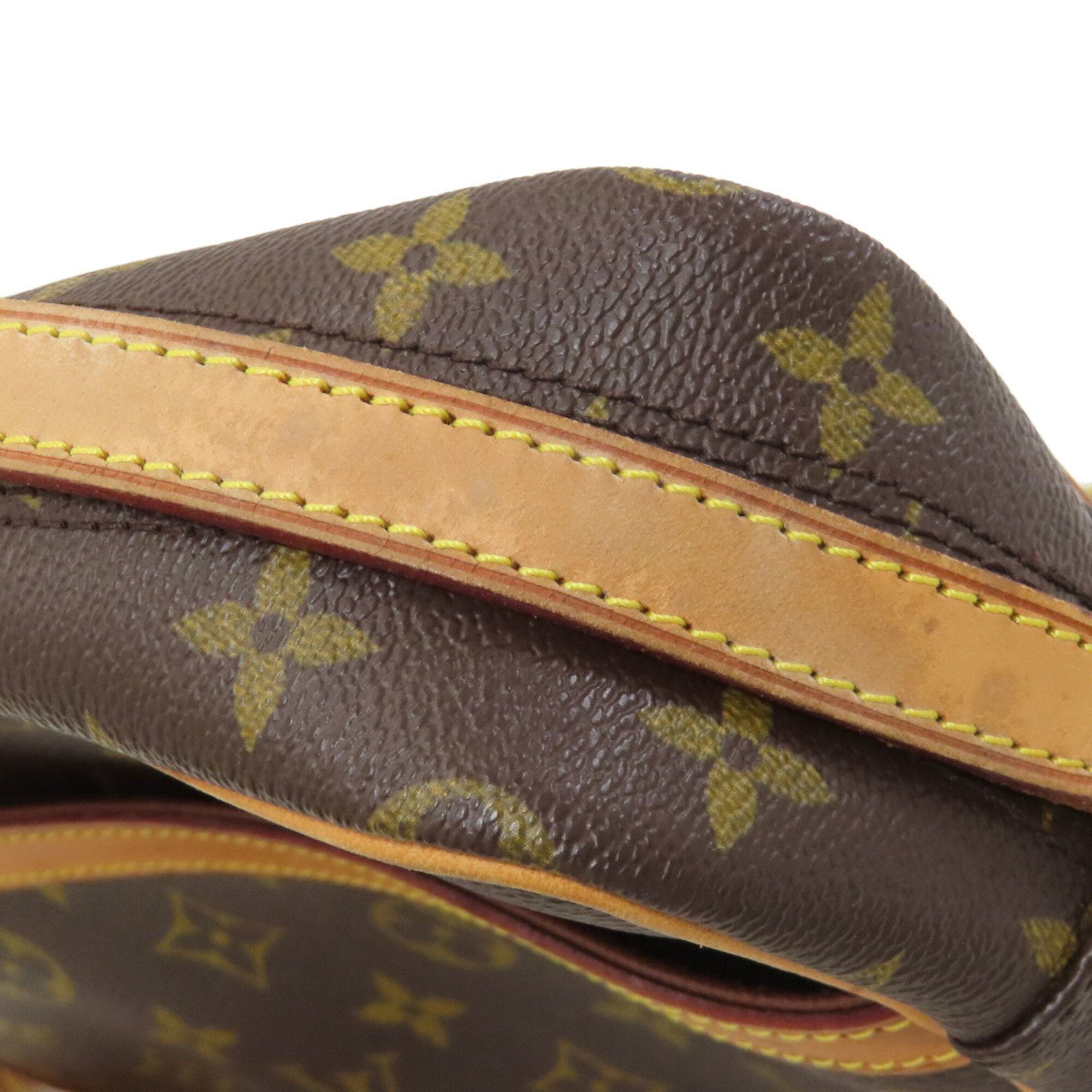Louis Vuitton Monogram Monogram Shoulder Bag (Pre-Owned)
