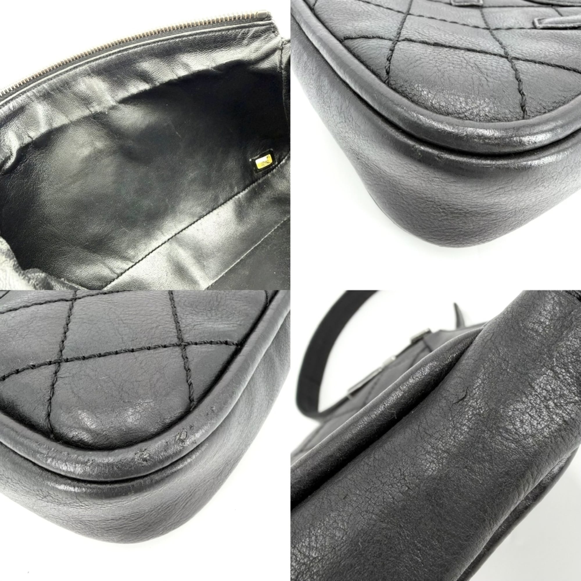 Chanel Black Leather Shoulder Bag (Pre-Owned)