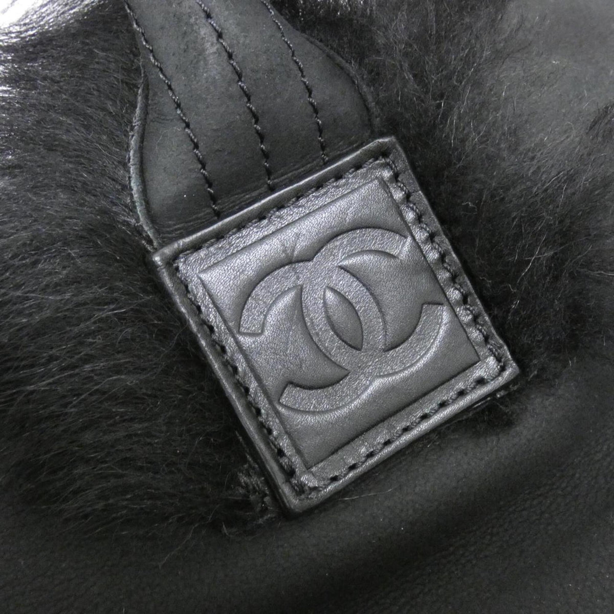 Chanel Black Fur Handbag (Pre-Owned)
