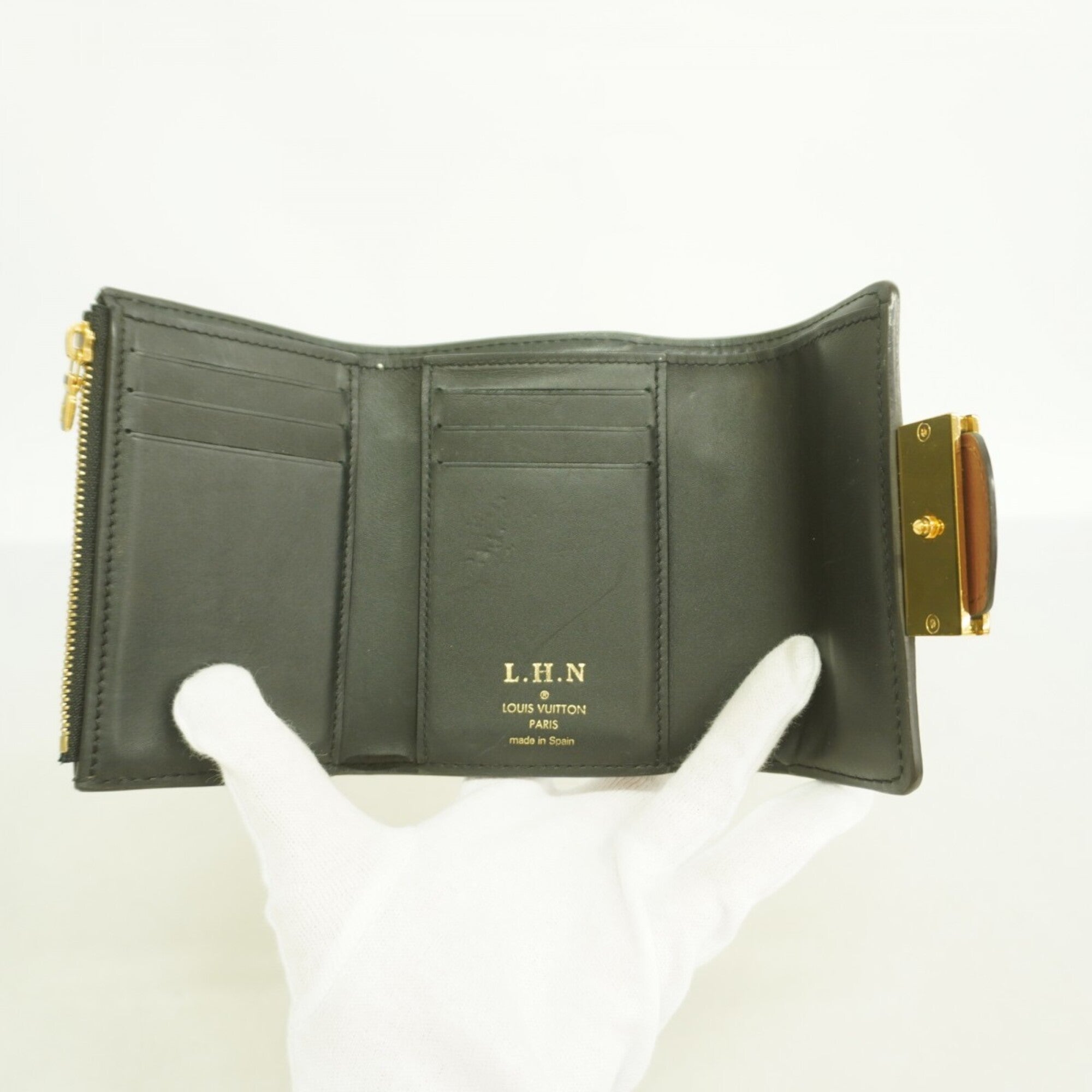 Louis Vuitton Brown Wallet (Tri-Fold) (Pre-Owned)