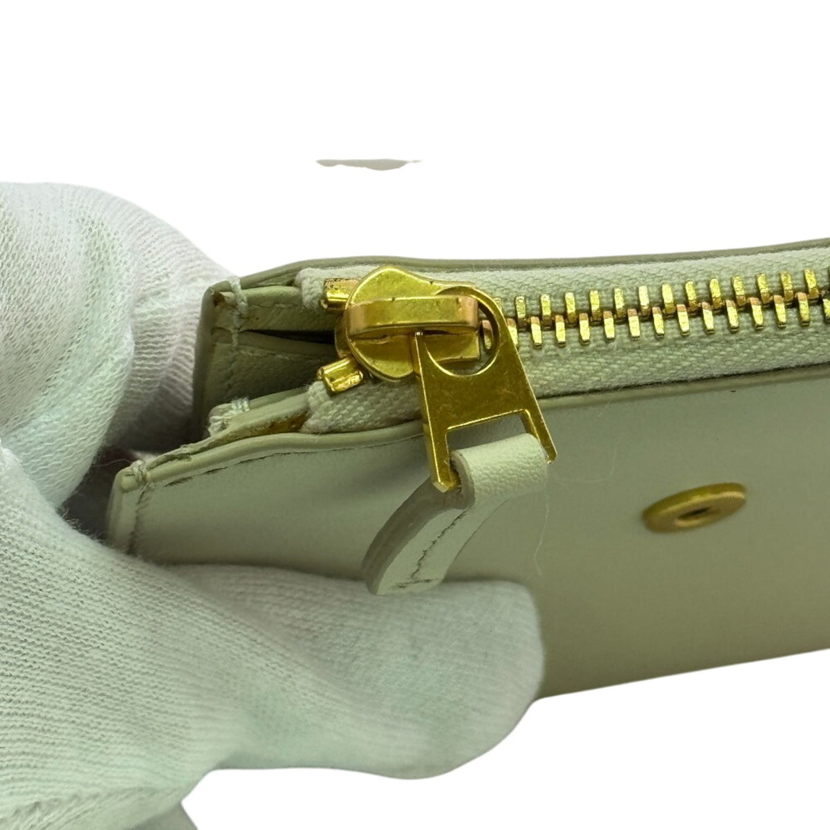 Bottega Veneta White Leather Wallet (Tri-Fold) (Pre-Owned)