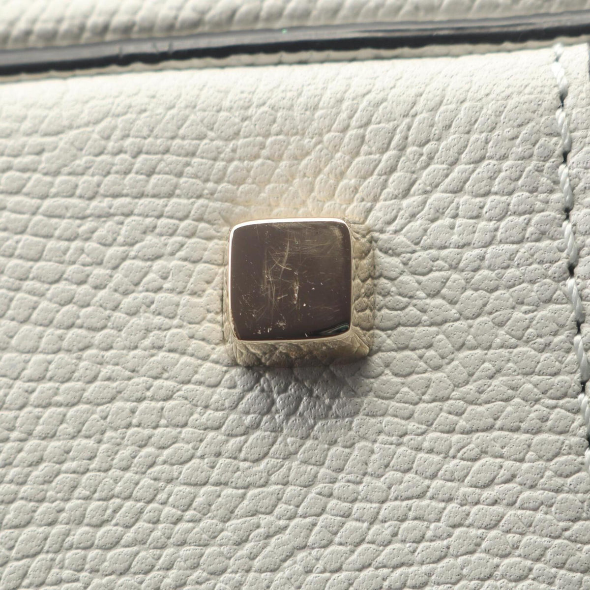Valextra White Leather Handbag (Pre-Owned)