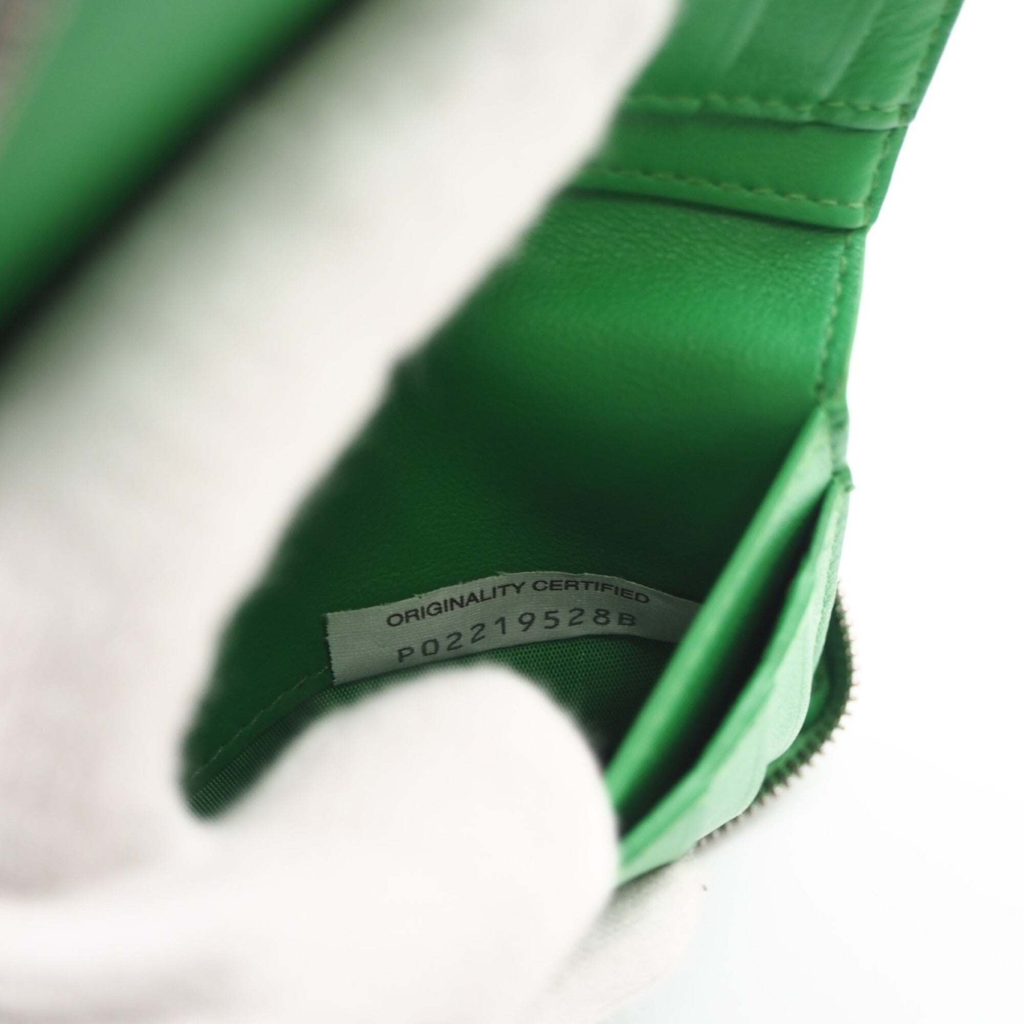 Bottega Veneta Intrecciato Green Leather Wallet (Bi-Fold) (Pre-Owned)