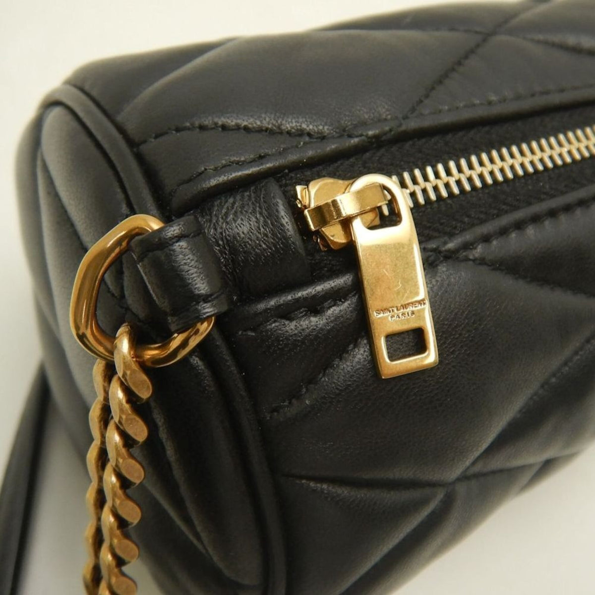 Saint Laurent Leather Shoulder Bag (Pre-Owned)