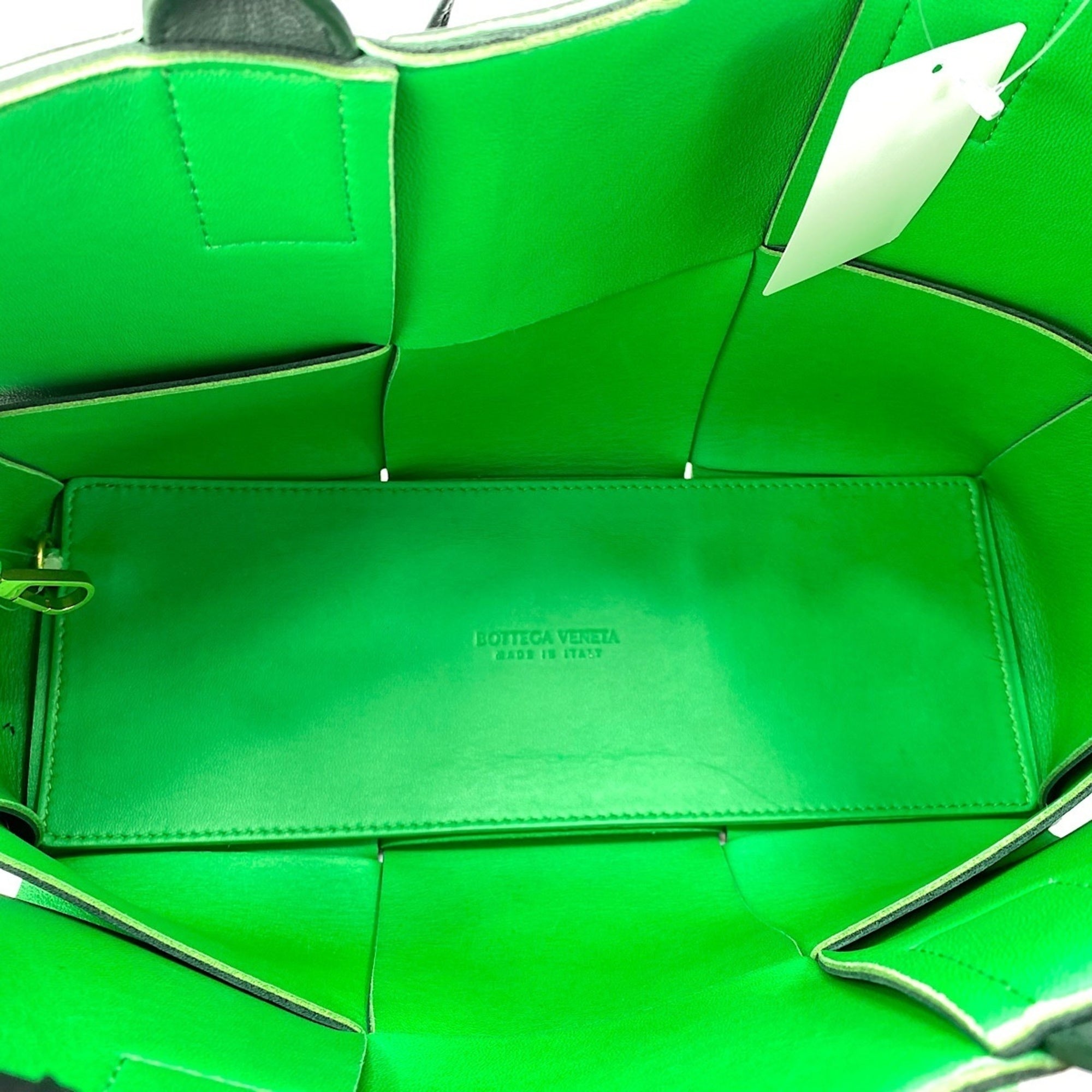 Bottega Veneta Green Handbag Pouch (Pre-Owned)