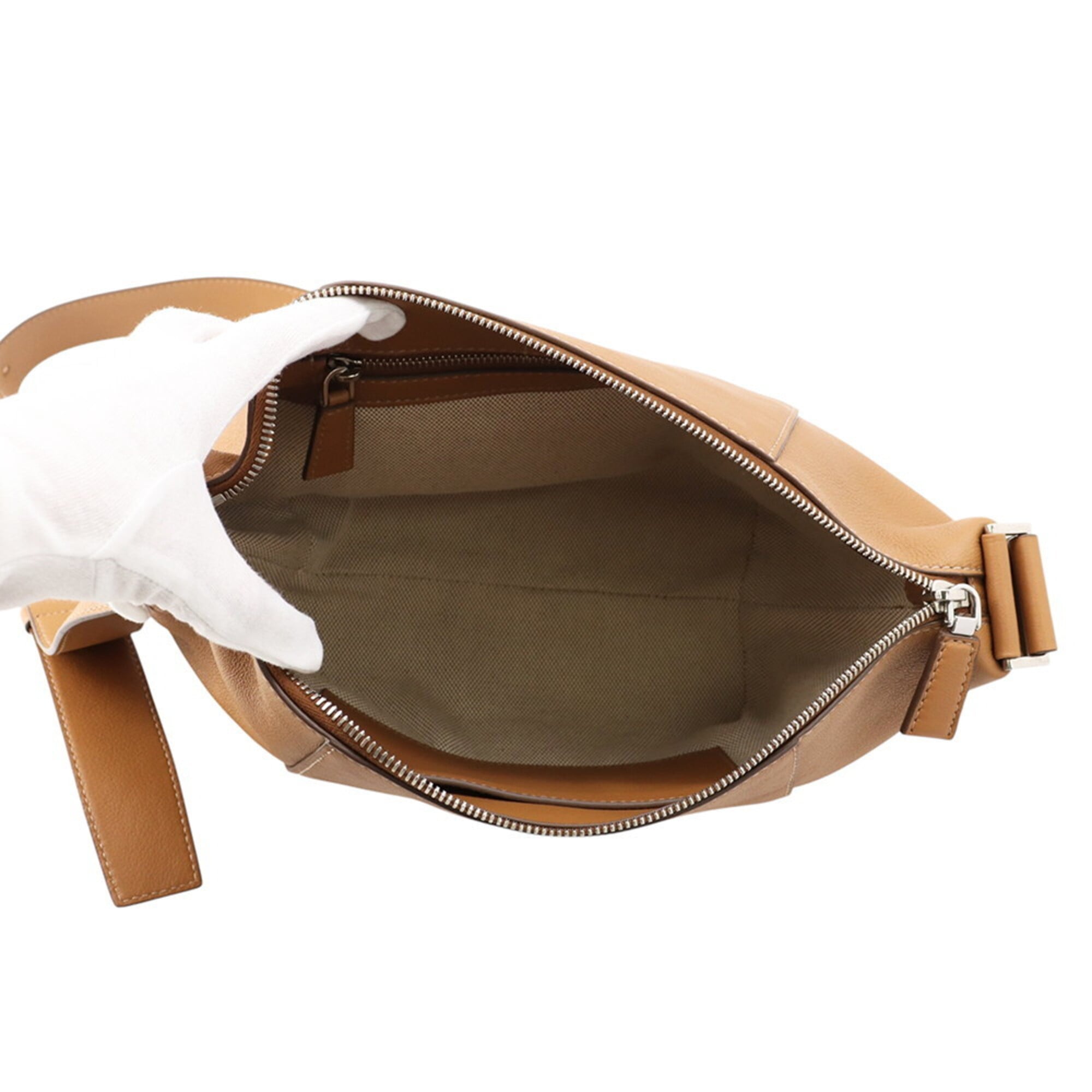 Prada Brown Leather Shoulder Bag (Pre-Owned)