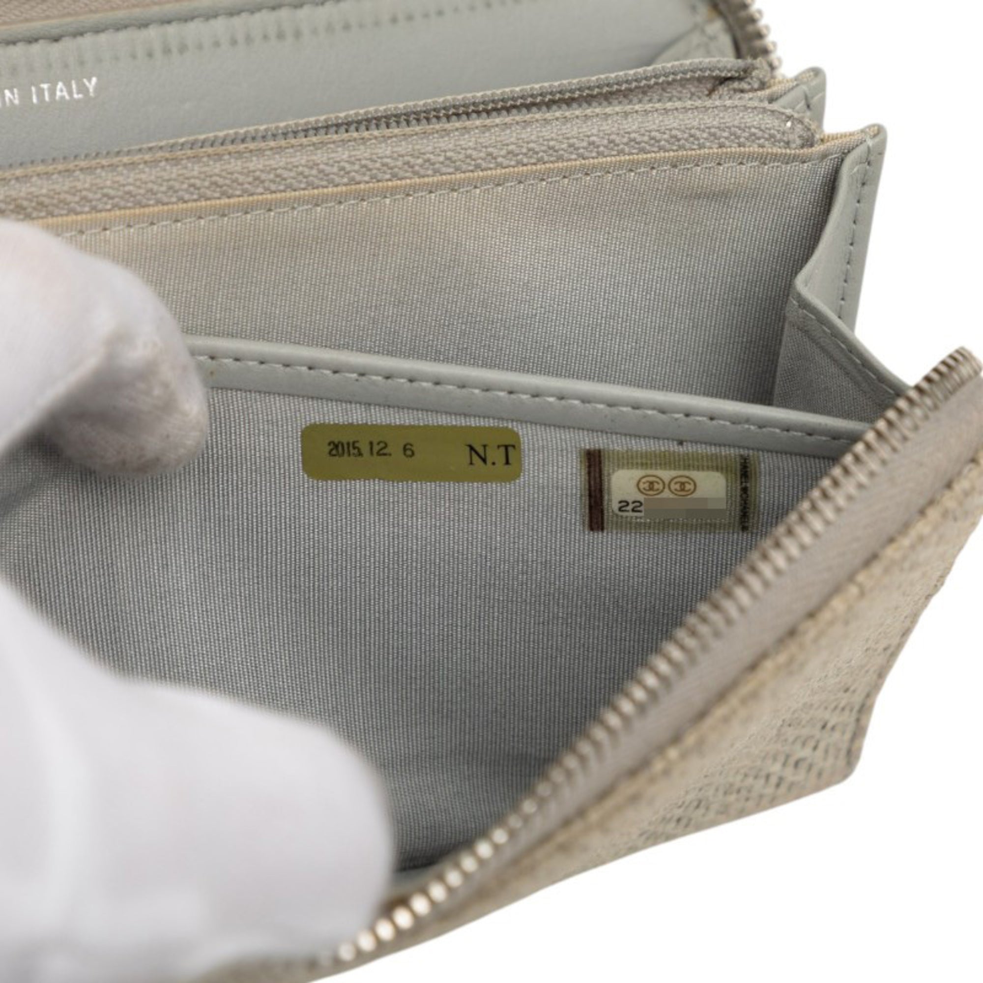 Chanel Gray Tweed Long Wallet (Bi-Fold) (Pre-Owned)