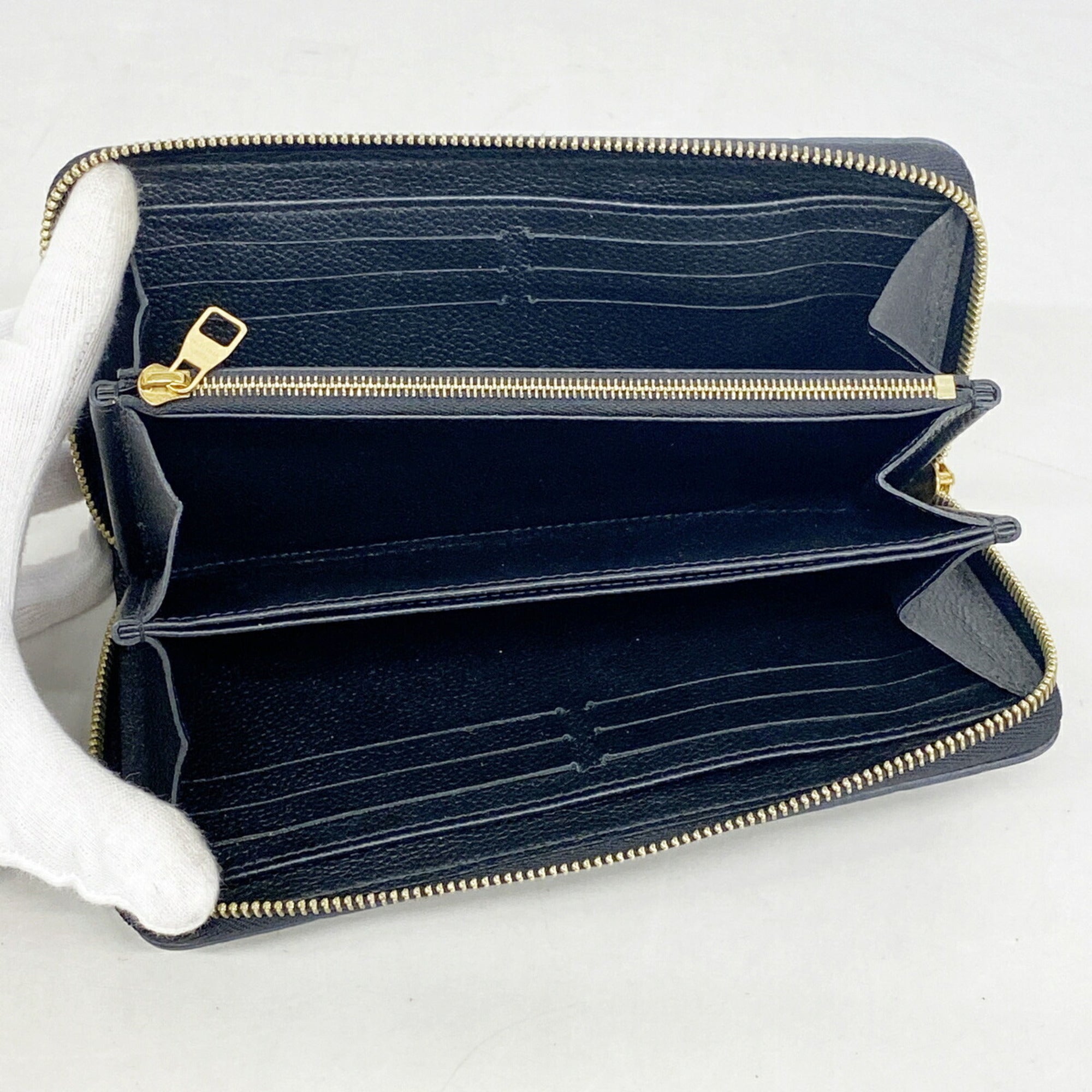 Louis Vuitton Noir Long Wallet (Bi-Fold) (Pre-Owned)