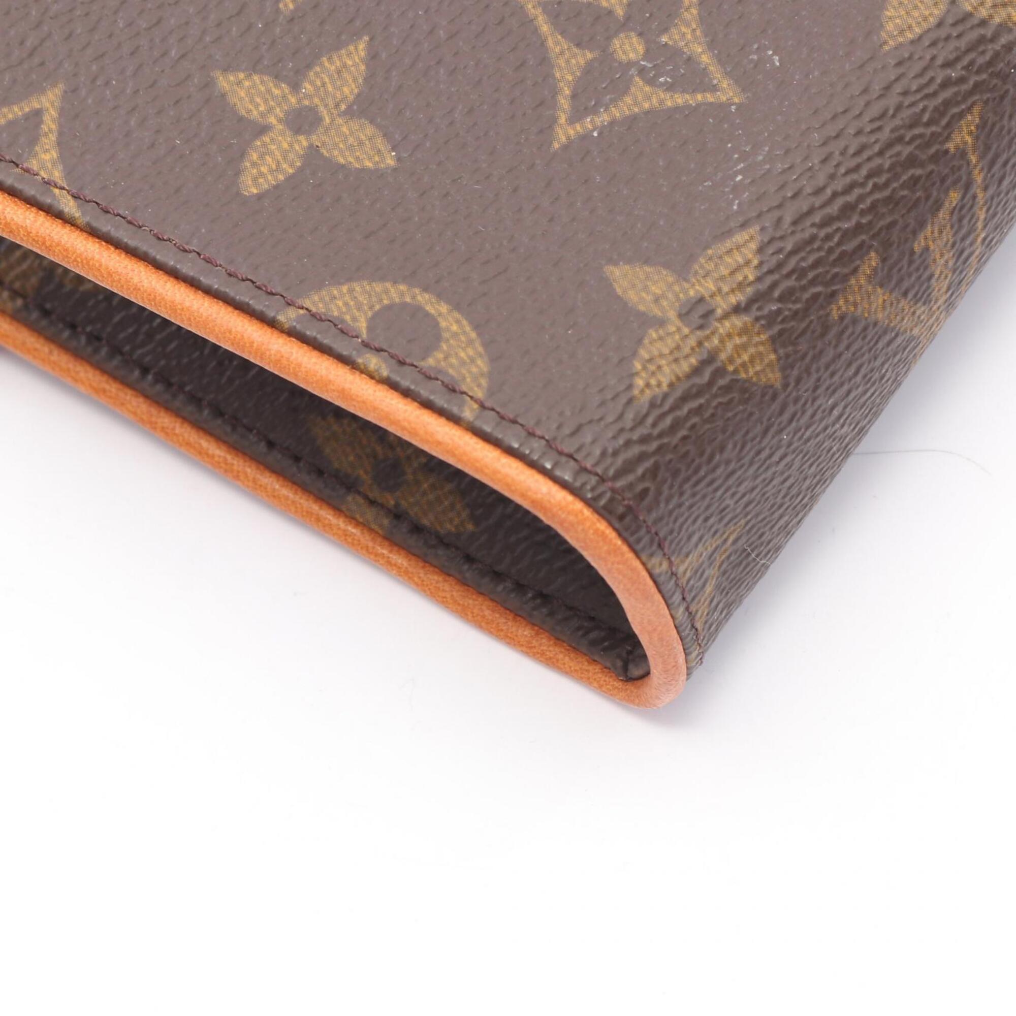 Louis Vuitton Brown Coated Canvas Leather Fanny Pack Handbag (Pre-Owned)