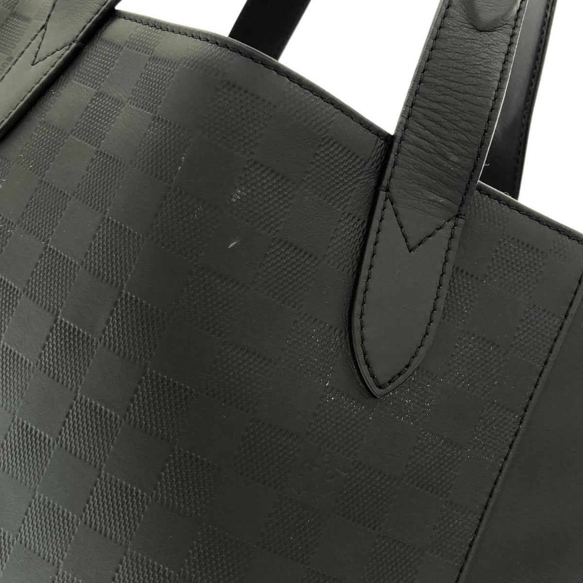 Louis Vuitton Onyx Leather Handbag (Pre-Owned)