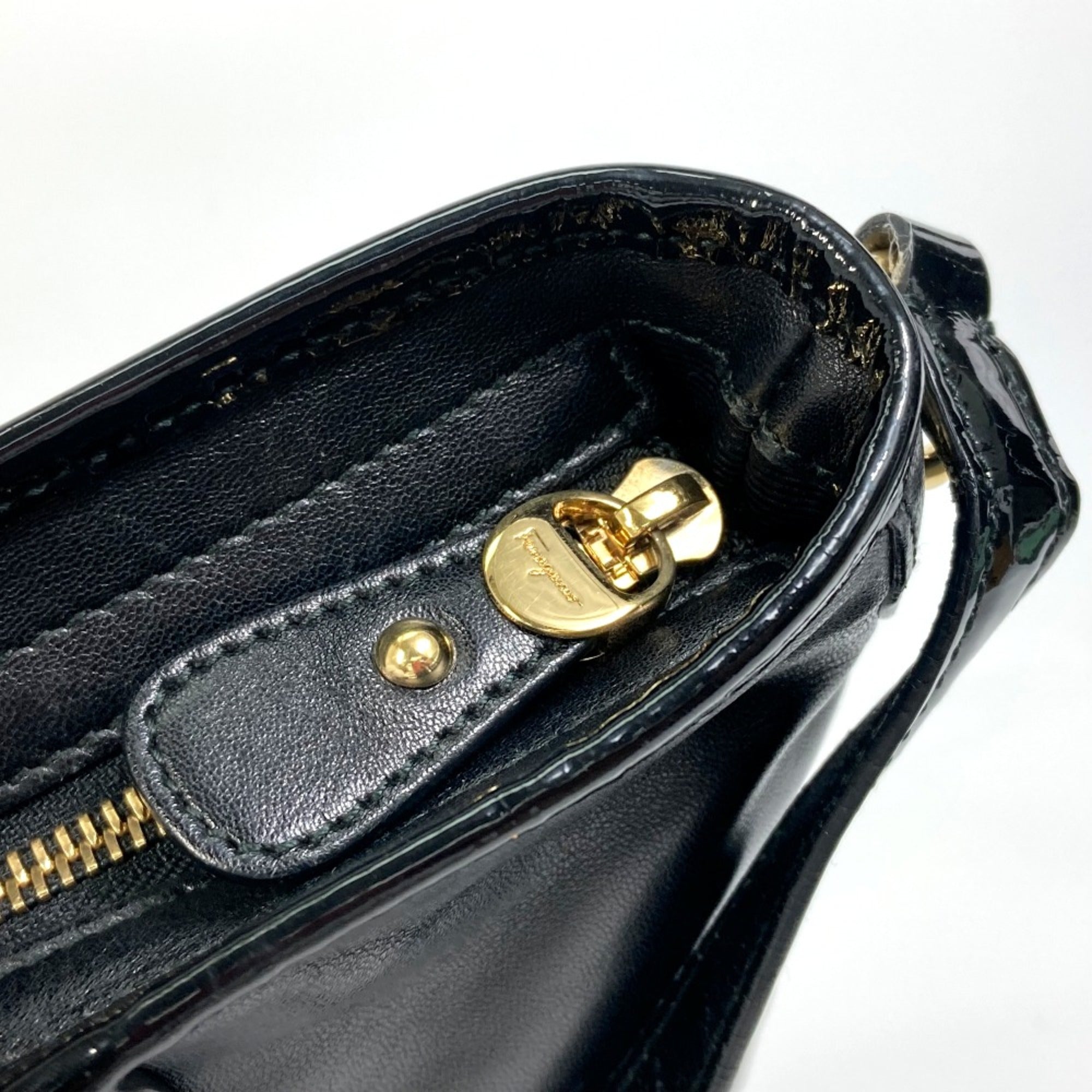 Salvatore Ferragamo Black Other Shoulder Bag (Pre-Owned)