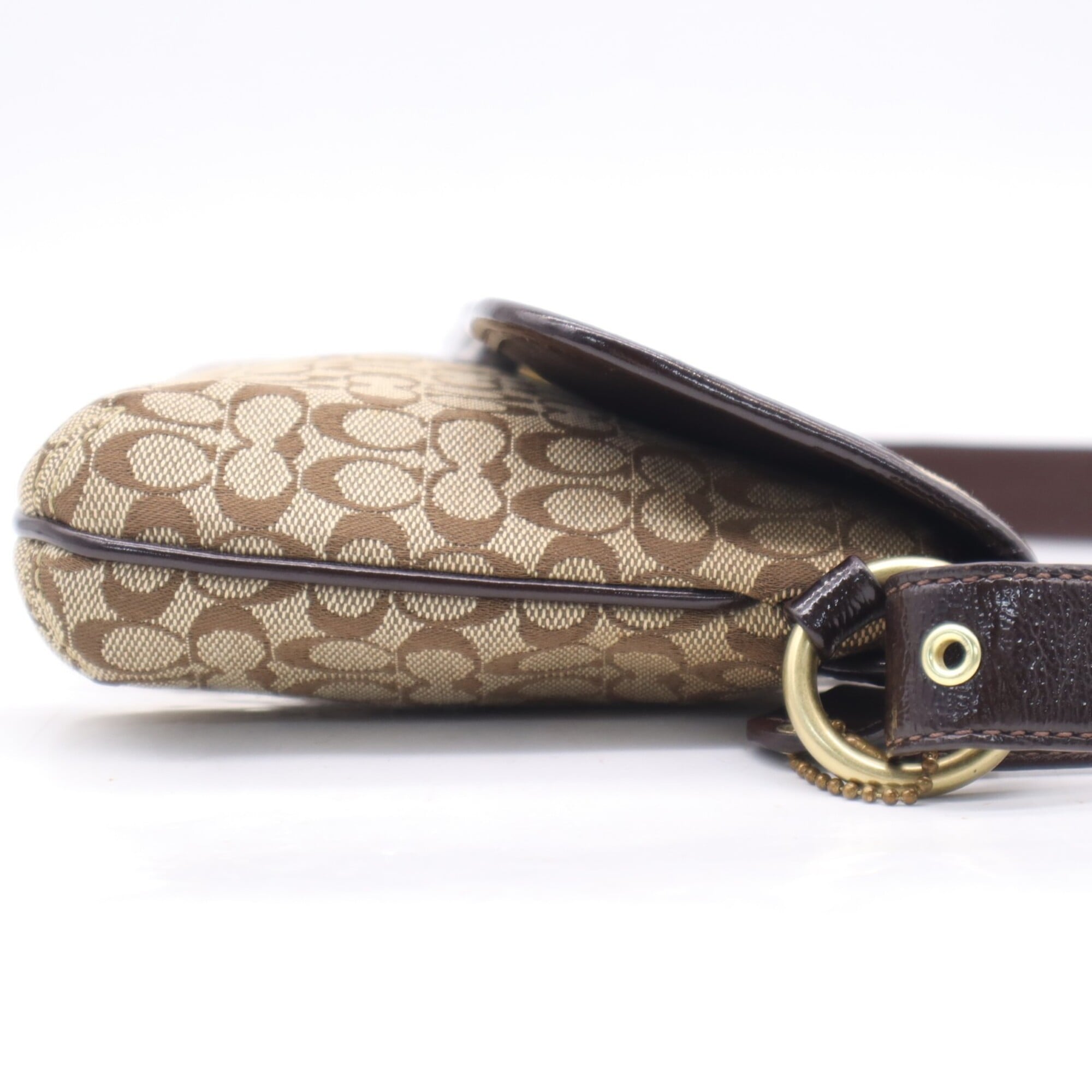Coach Beige Brown Leather Shoulder Bag (Pre-Owned)