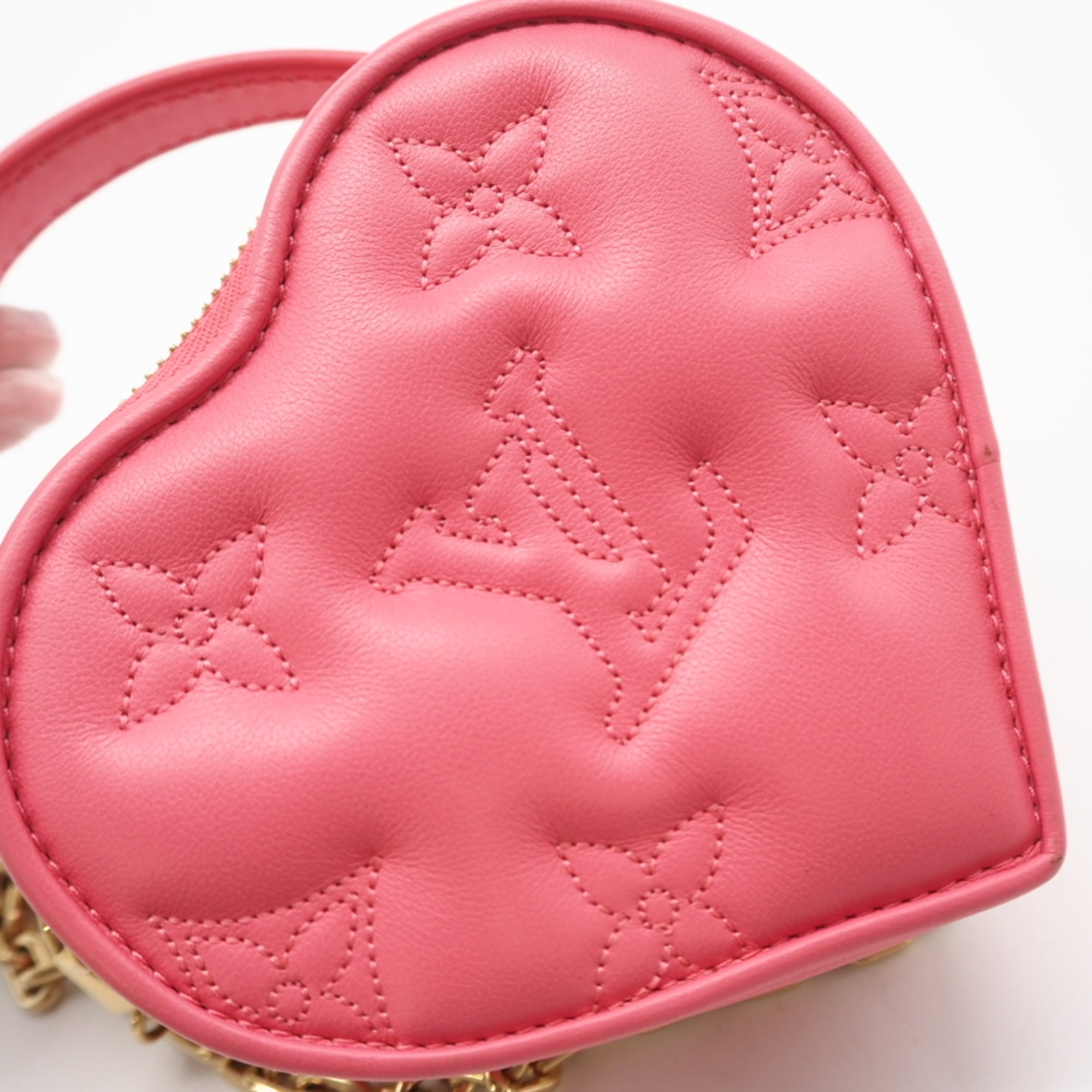 Louis Vuitton Pink Leather Shoulder Bag (Pre-Owned)