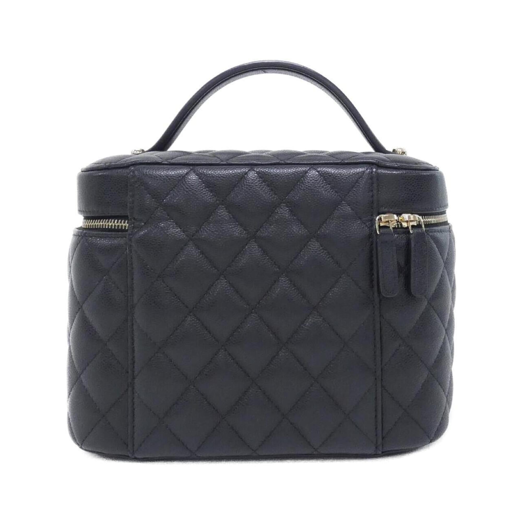 Chanel Black Grained Calfskin Handbag (Pre-Owned)