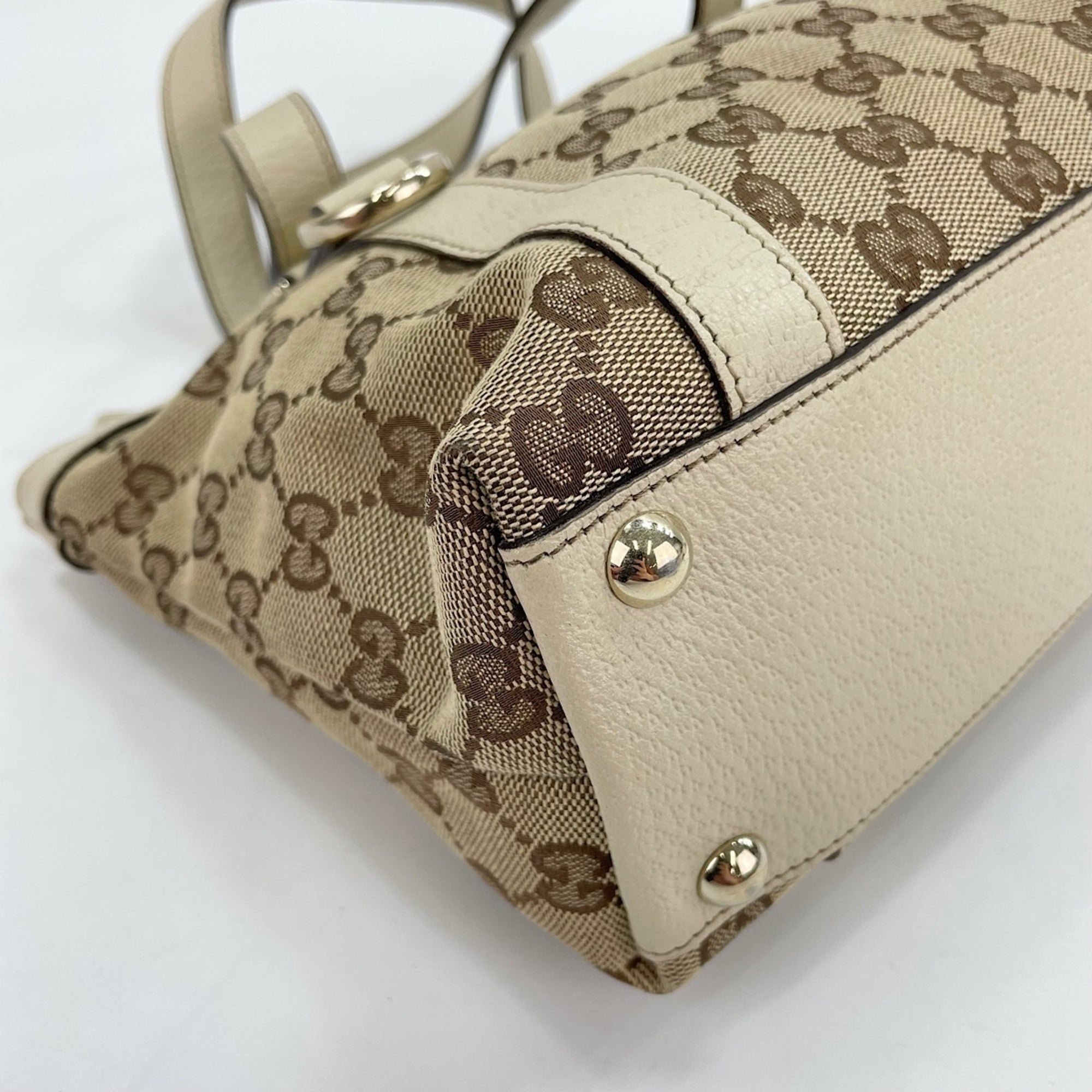 Gucci Beige Handbag (Pre-Owned)