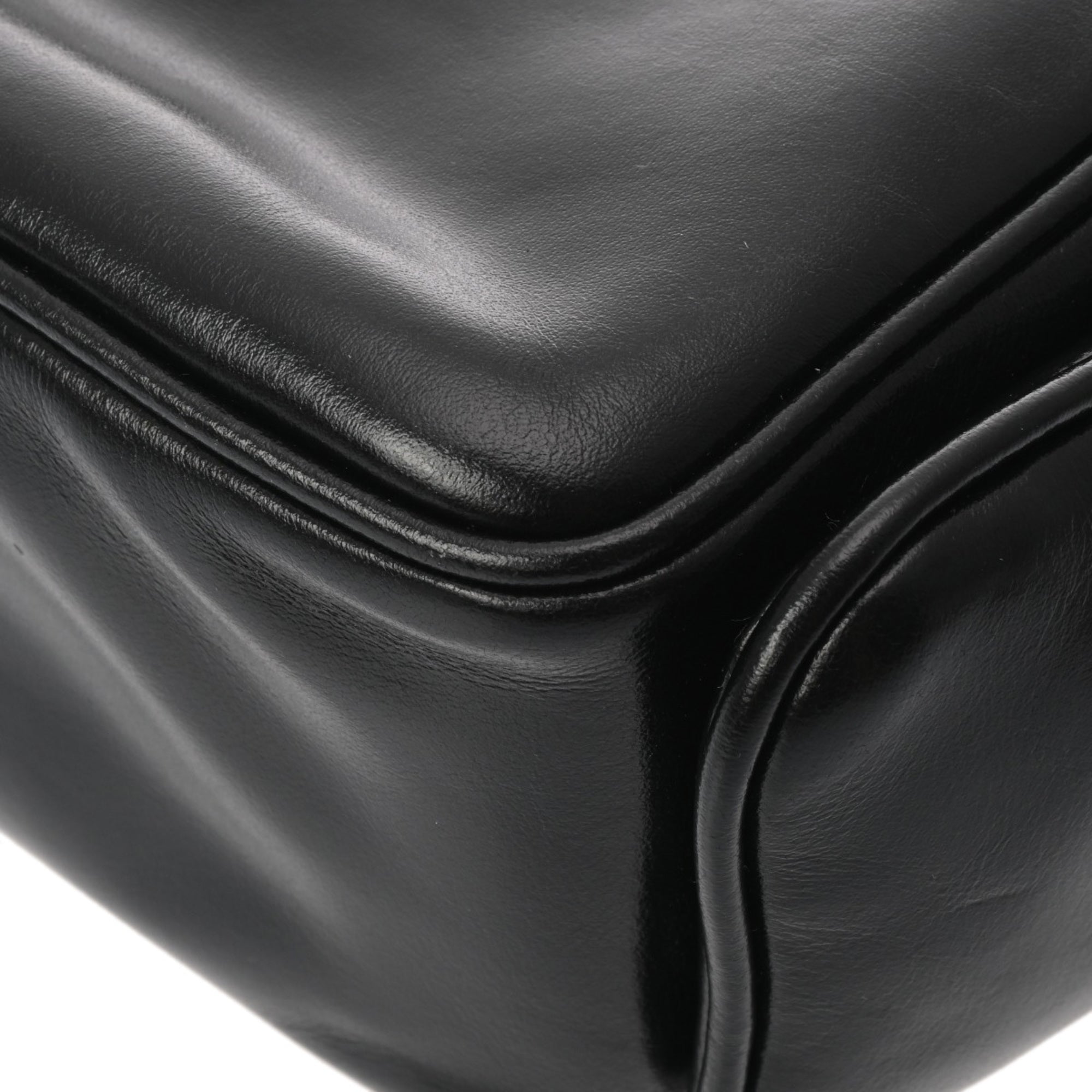 Louis Vuitton Black Leather Shoulder Bag (Pre-Owned)