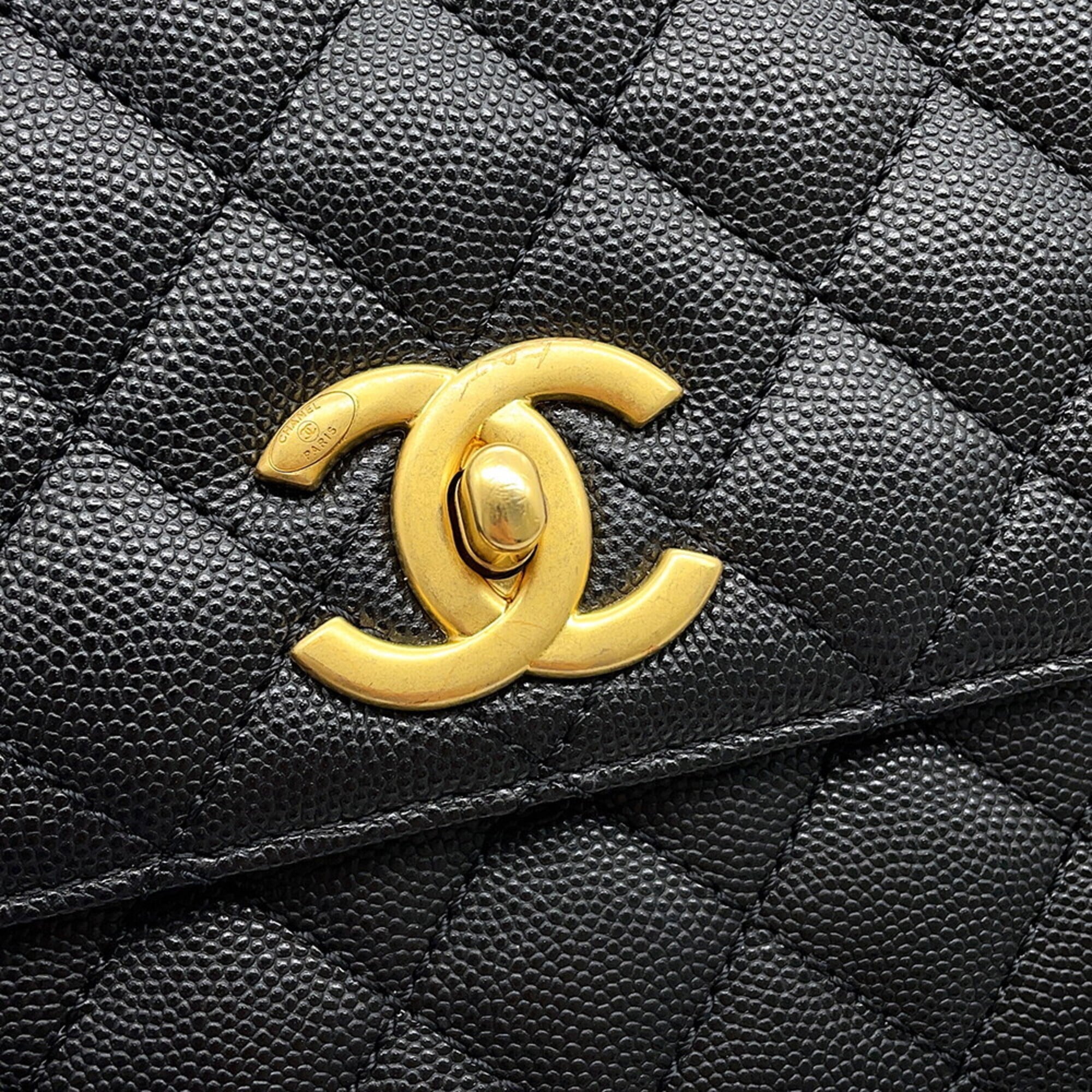 Chanel Matelasse Black Grained Calfskin Handbag (Pre-Owned)